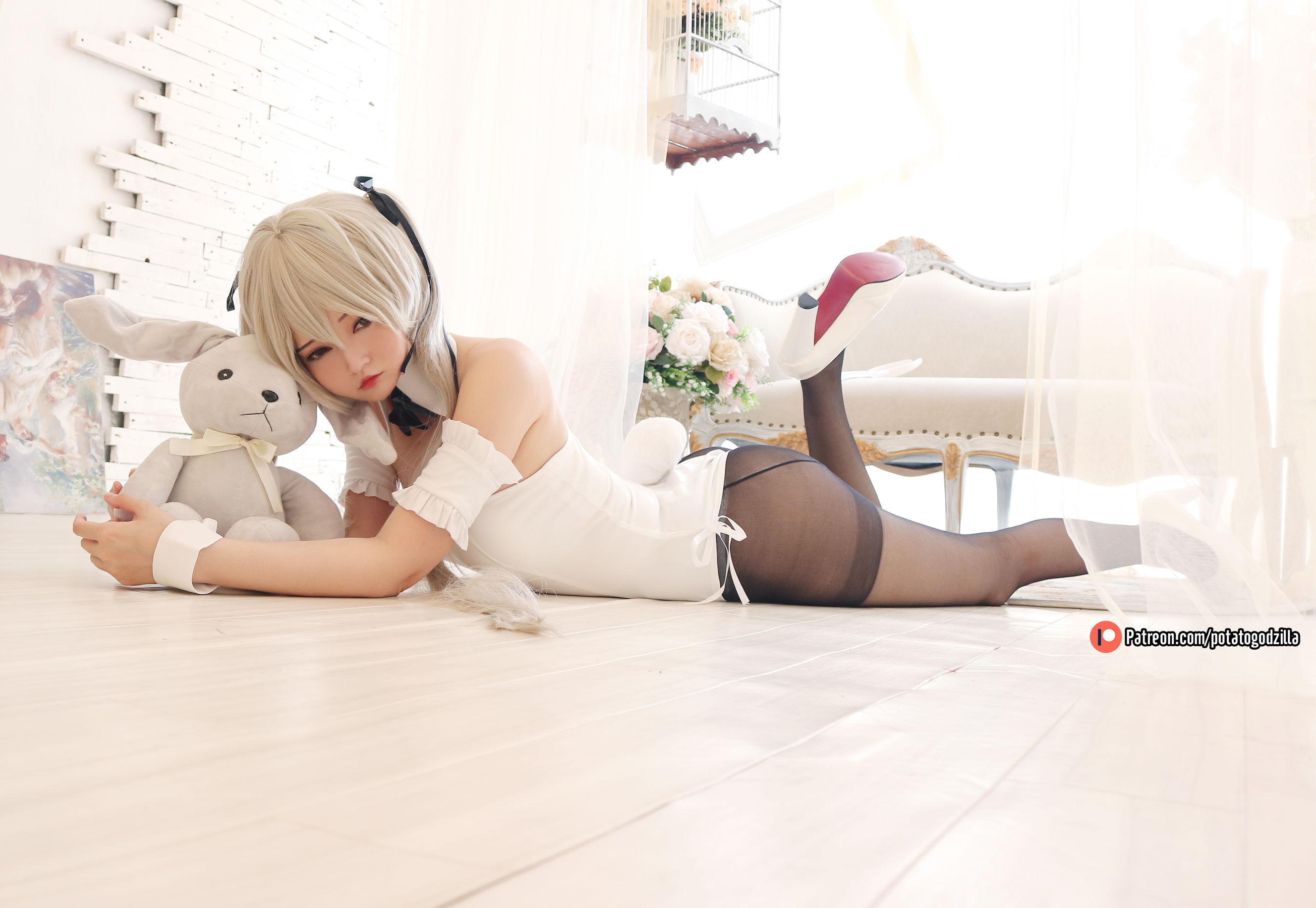 [COS福利] Coser小姐姐Potato Godzilla - Sora Kasugano Bunny Suit