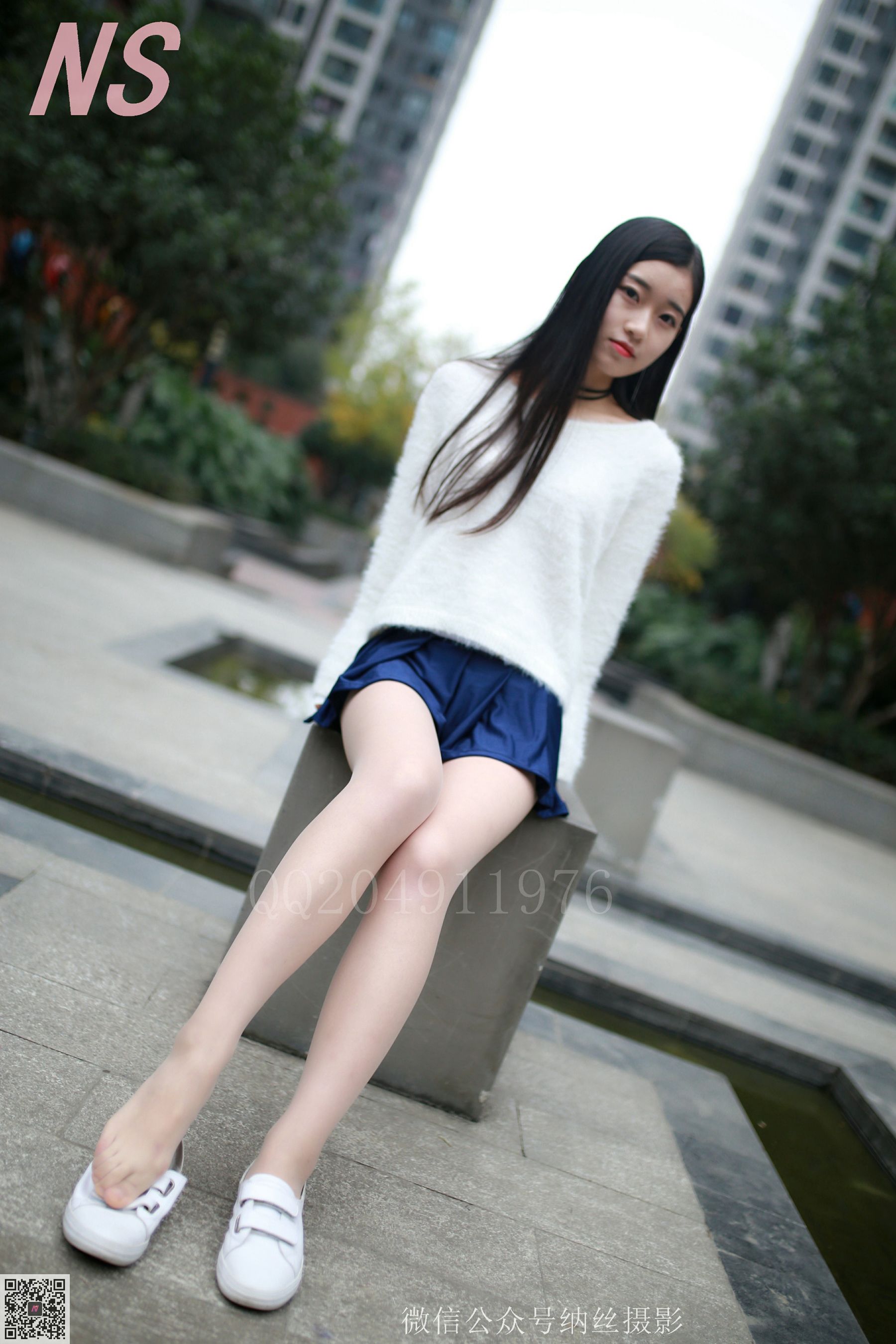 [纳丝摄影] NO.097 珊珊 超短裙美腿肉丝
