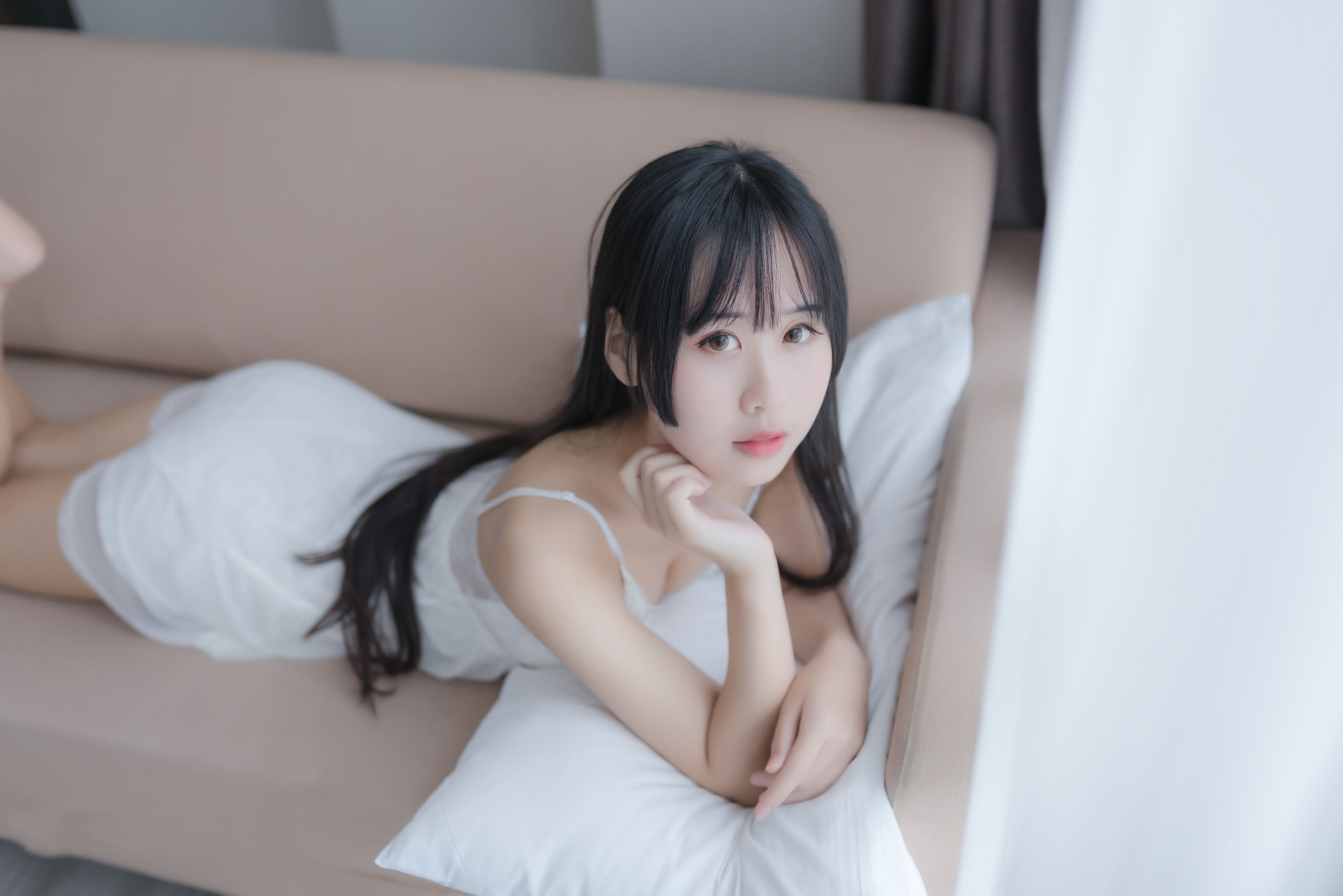 阳光美少女萌芽儿o0 白色私房