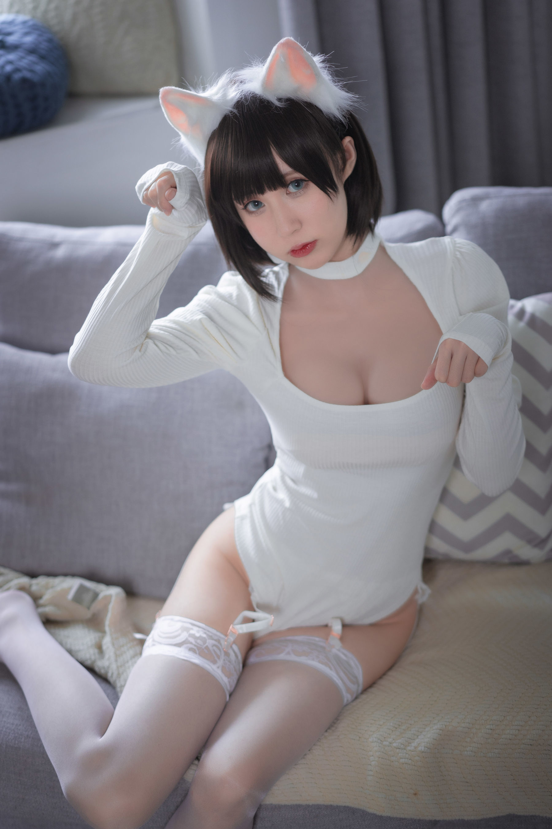 [网红COSER] 西园寺南歌 - 白猫白色连体衣