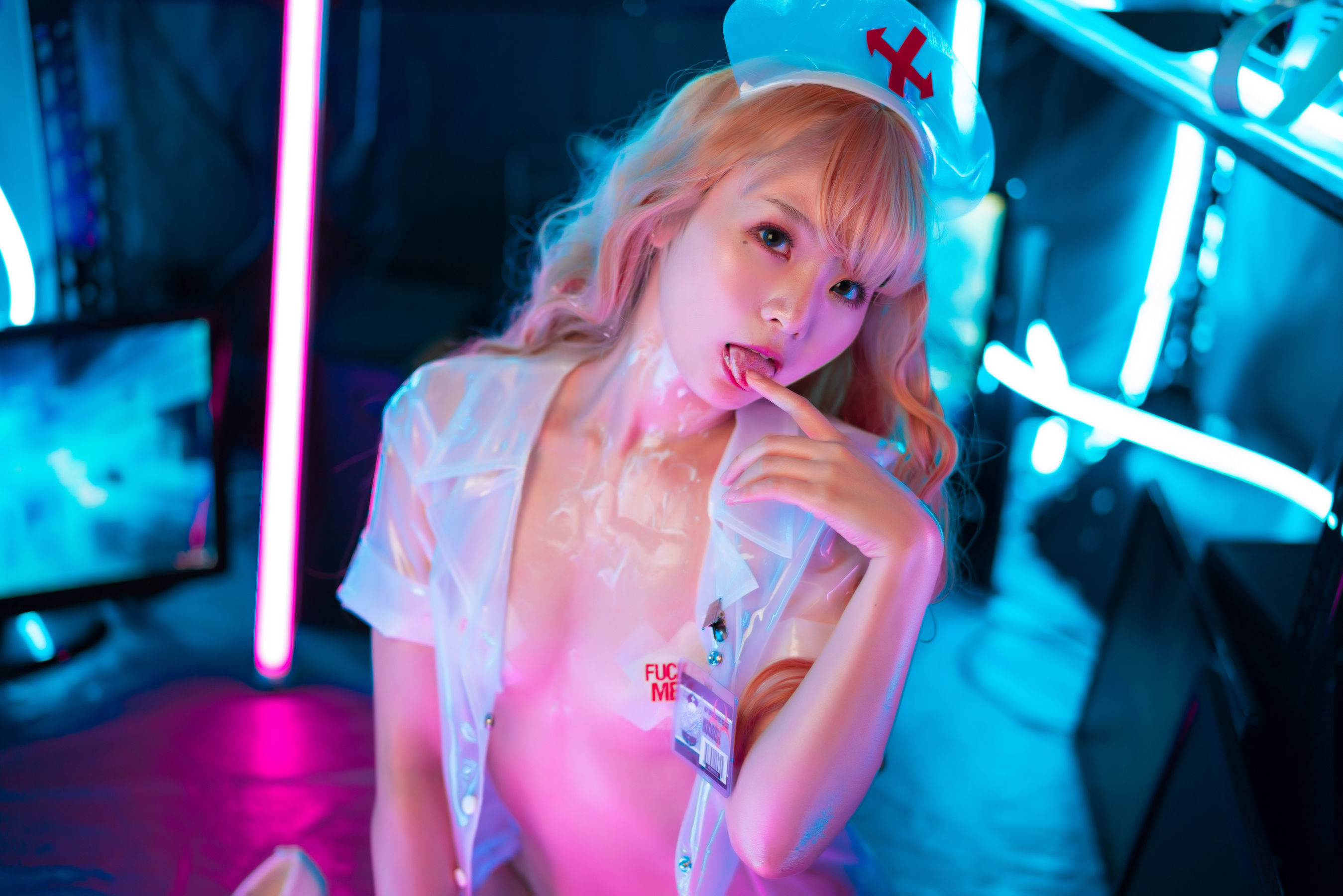 [网红COSER] 萌妹是青水 - 歪萌护士