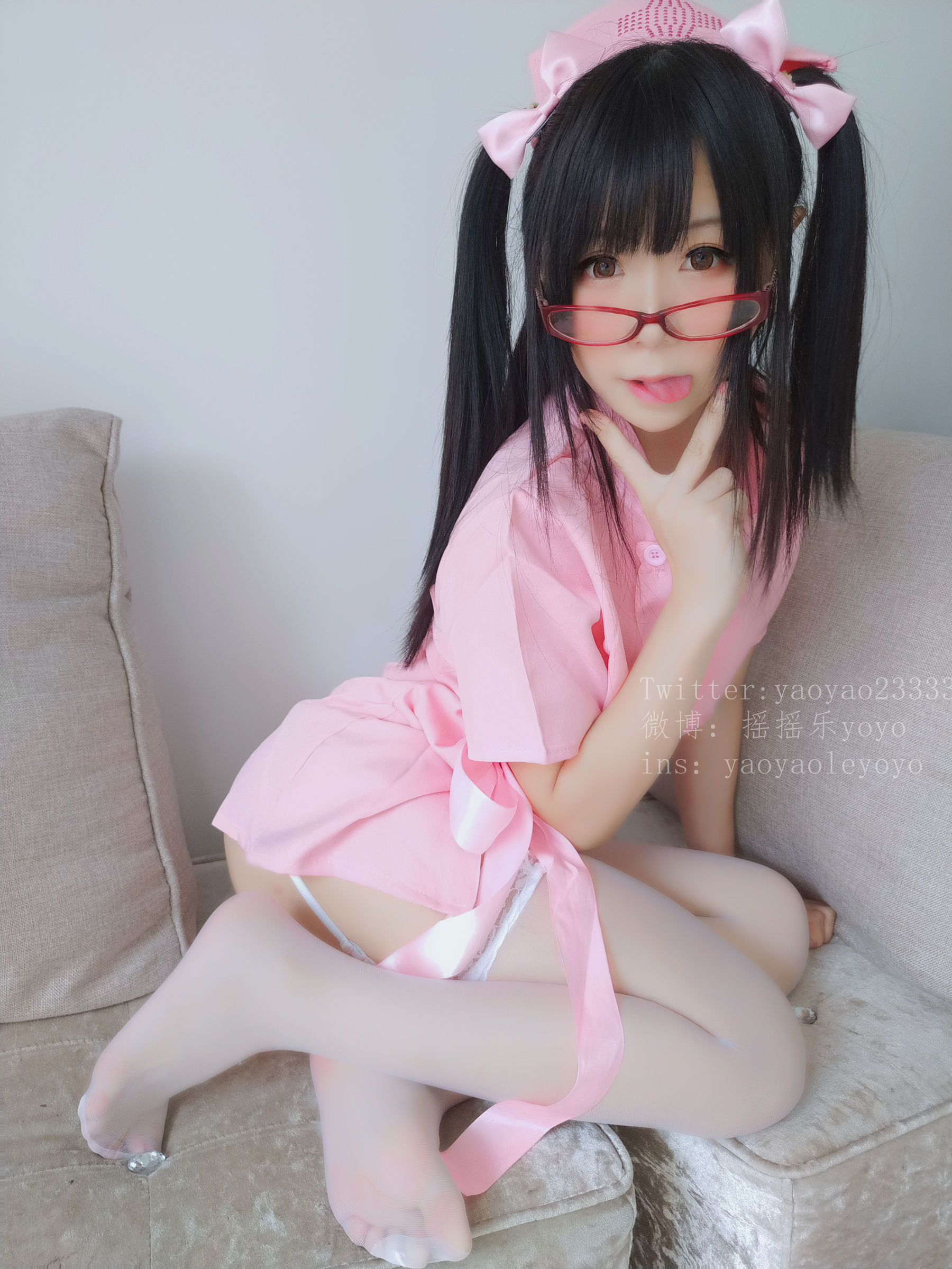 萌妹子Coser摇摇乐yoyo 可爱粉色护士