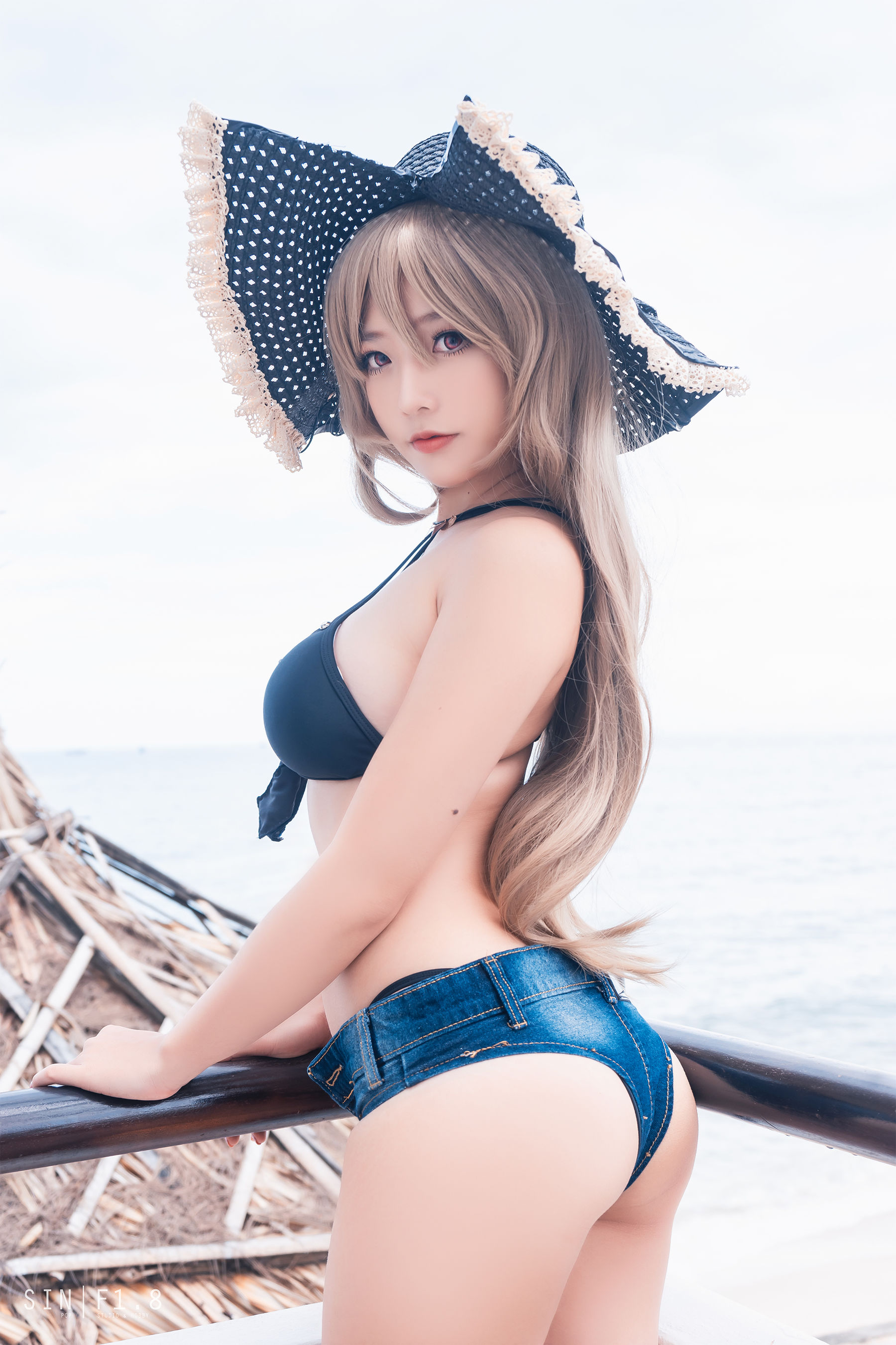 [COS福利] Messie Huang - Jean Bart swimsuit