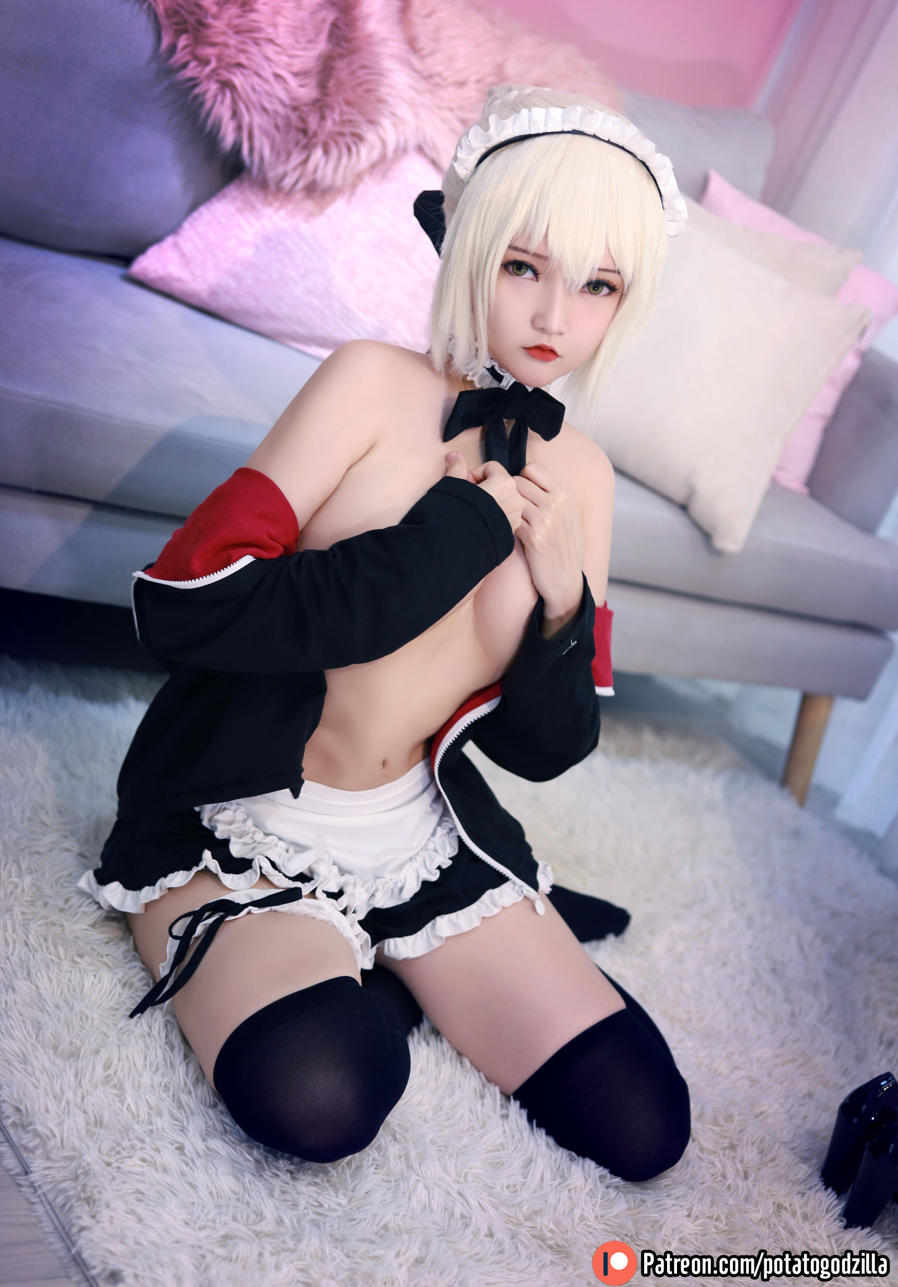 [网红COSER写真] Coser小姐姐Potato Godzilla - Saber Alter Maid