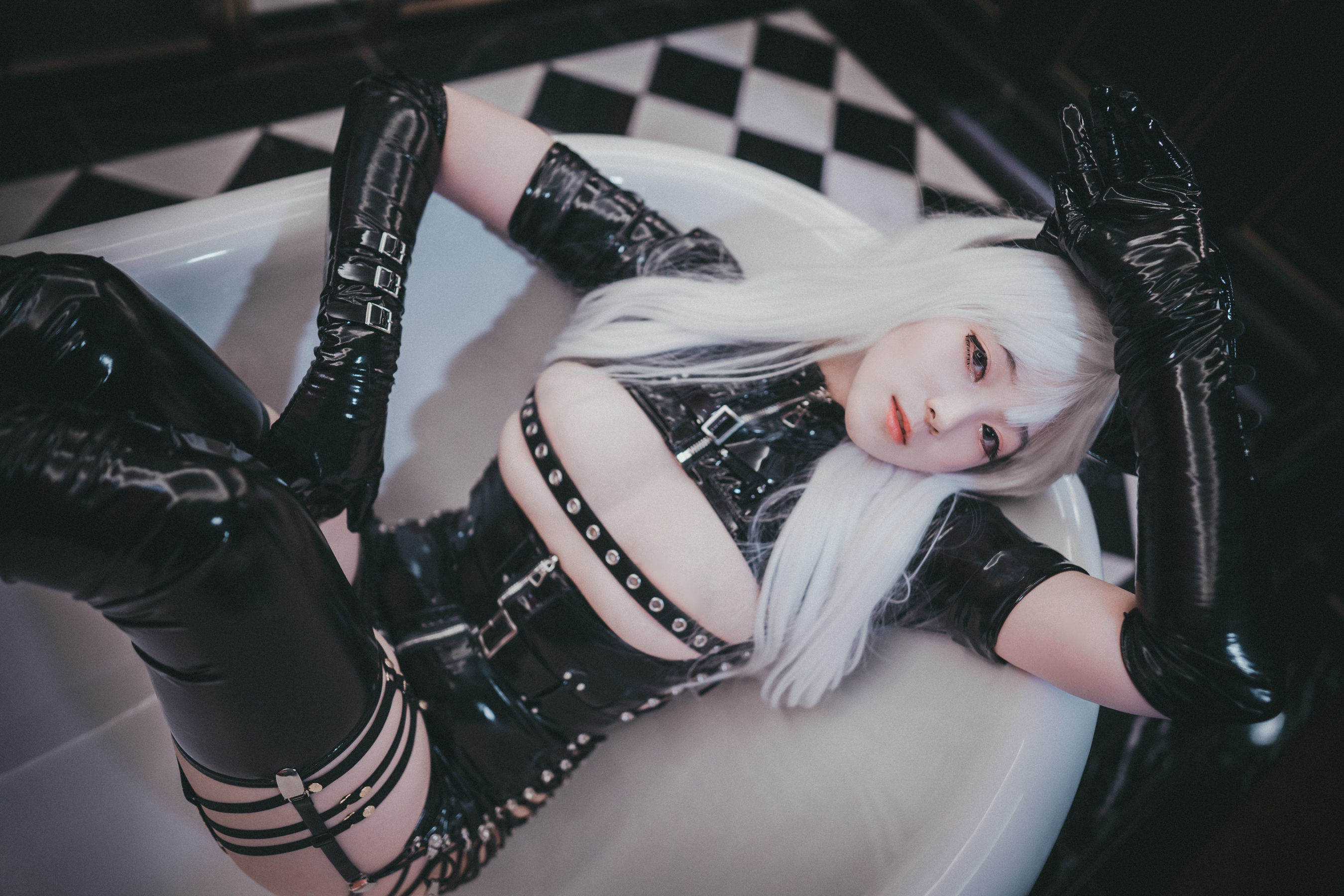 [网红COSER] 韩国妹子BamBi - Poisonous nurse