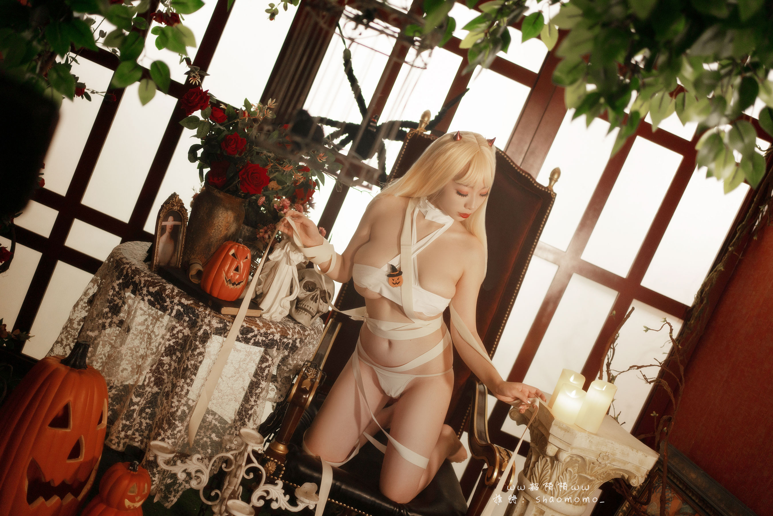 [网红COSER写真] Cosplay美女韶陌陌 - 万圣节绷带