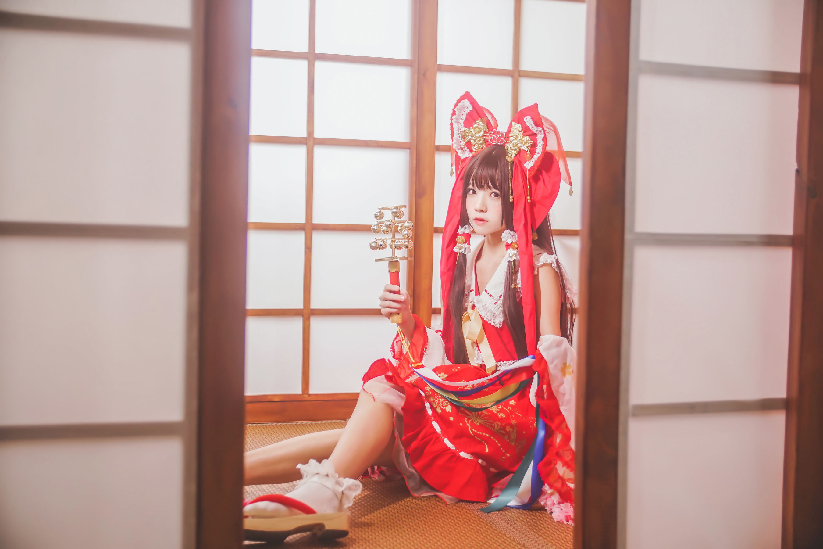 [萝莉COS] 桜桃喵《灵梦 新年快乐》