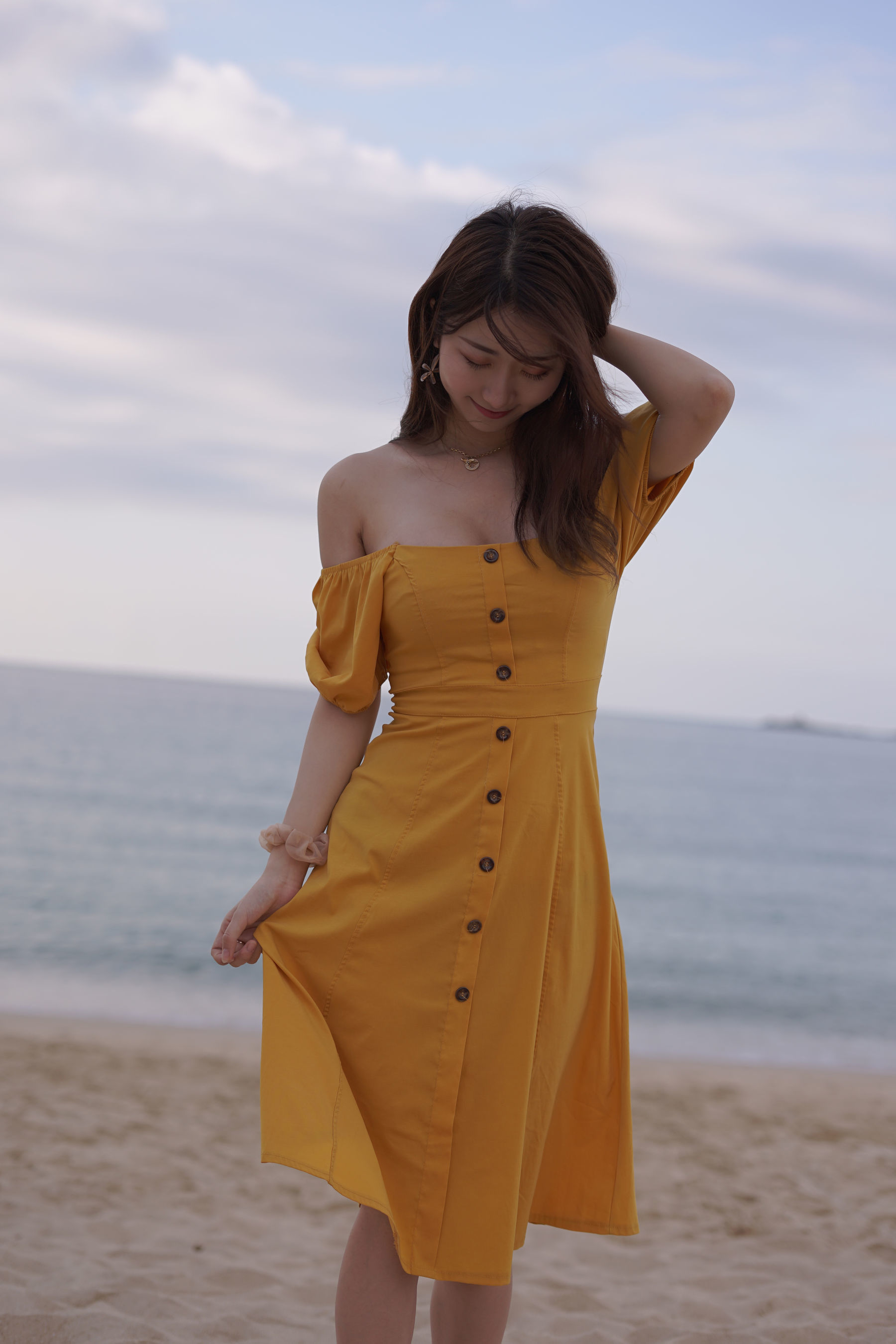 [COS福利] 人气Coser黑川 - 海岛之旅 黄色连衣裙