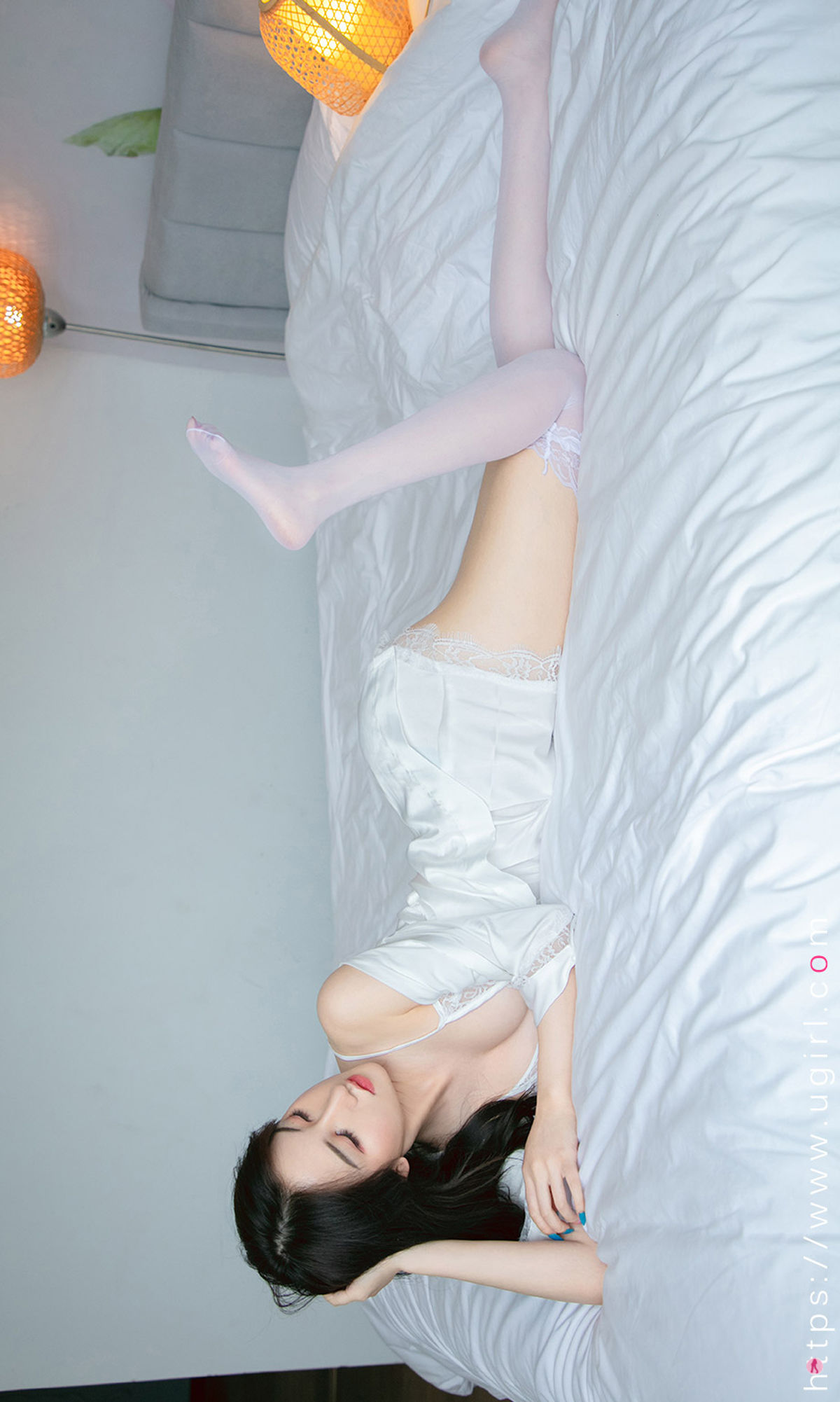 [爱尤物Ugirls] No.1914 悠悠 性感雪屋