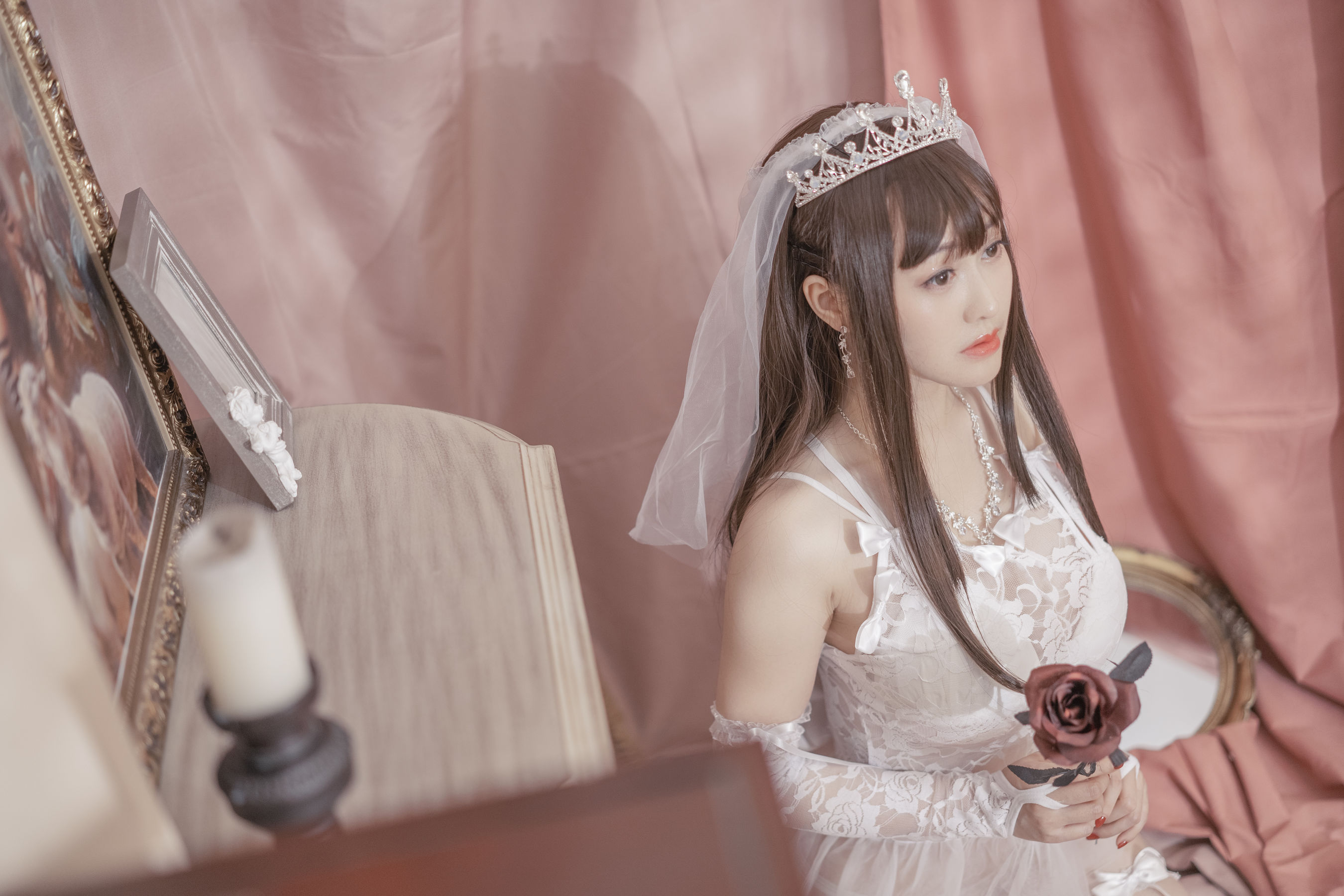 [网红COSER写真] 动漫博主脱尾巴Mizuki - 婚纱