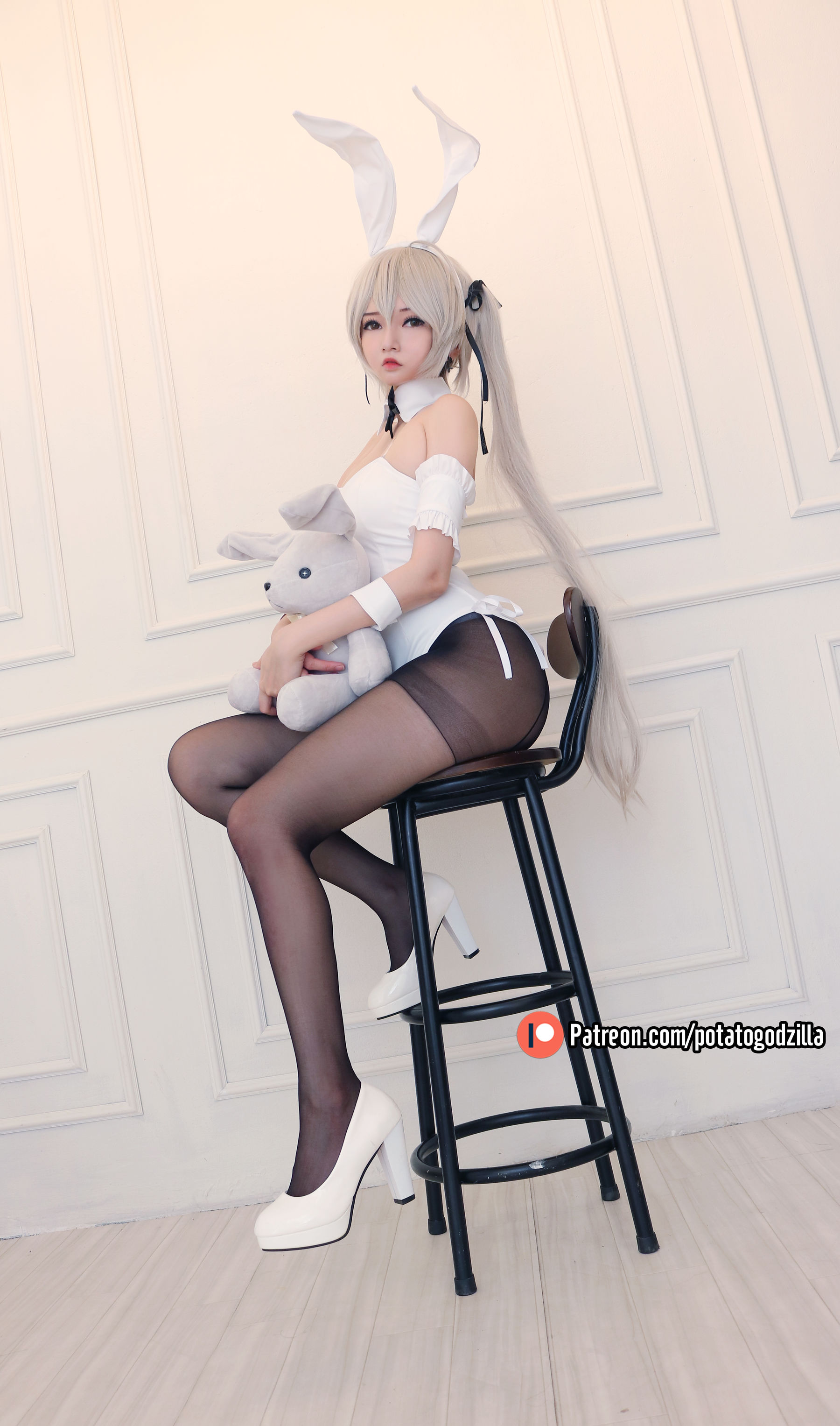 [COS福利] Coser小姐姐Potato Godzilla - Sora Kasugano Bunny Suit