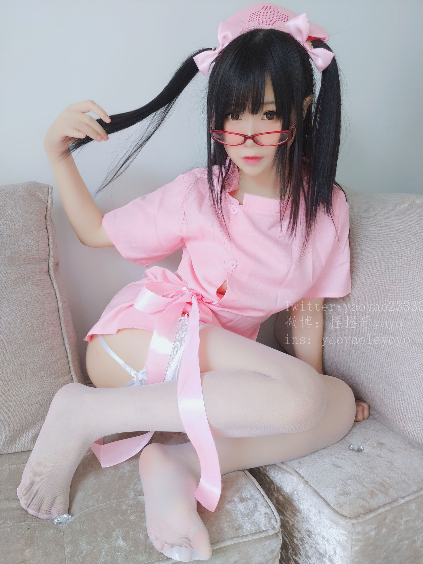 萌妹子Coser摇摇乐yoyo 可爱粉色护士