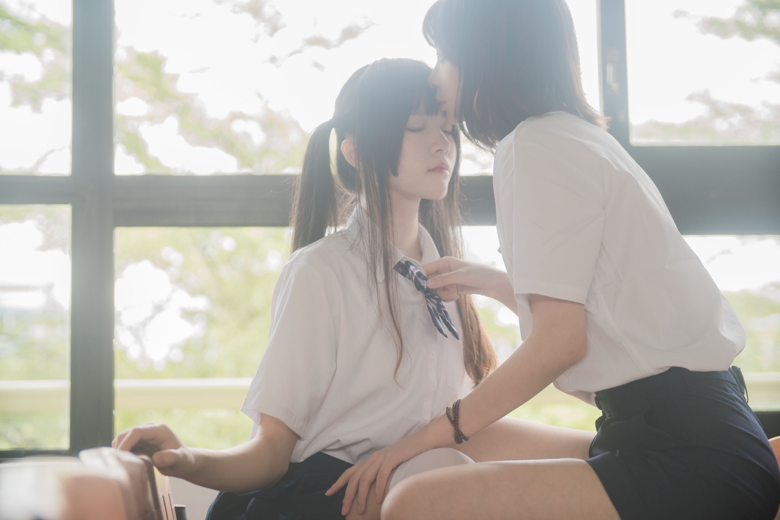 [萝莉COS] 桜桃喵&疯猫ss《JK百合》