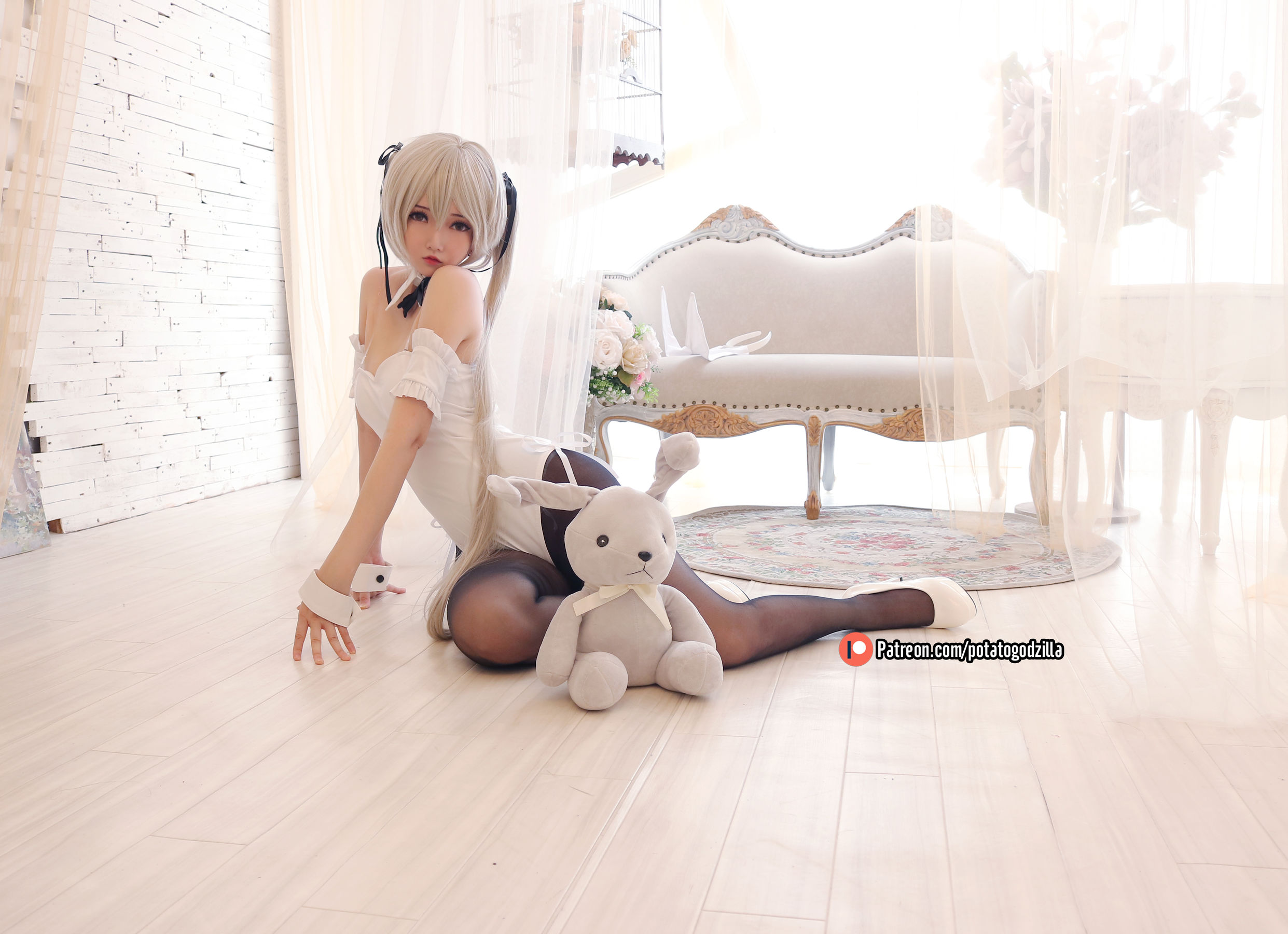 [COS福利] Coser小姐姐Potato Godzilla - Sora Kasugano Bunny Suit