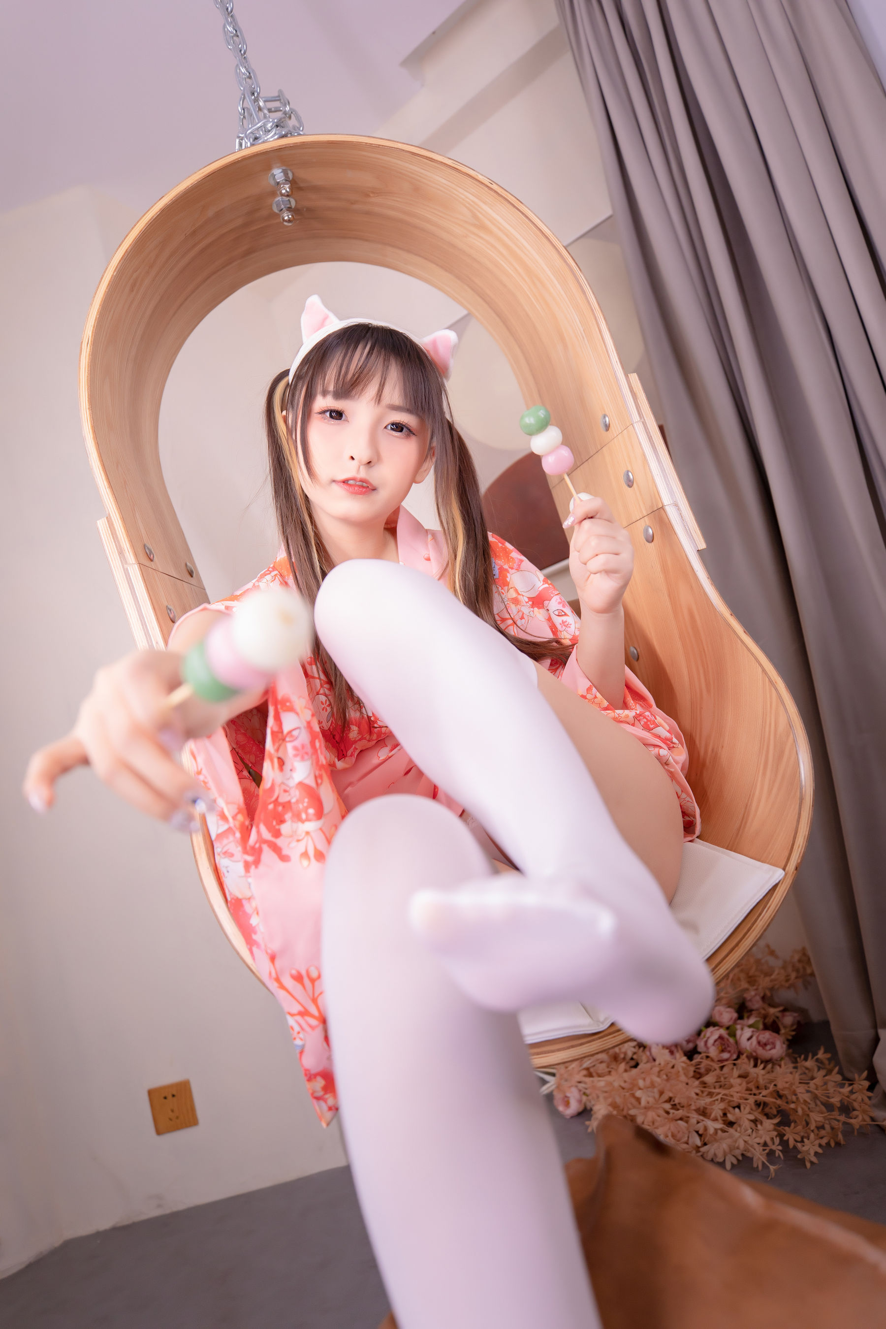 [Cosplay] 萝莉神楽板真冬之ガールズパフェ - 雪糕少女