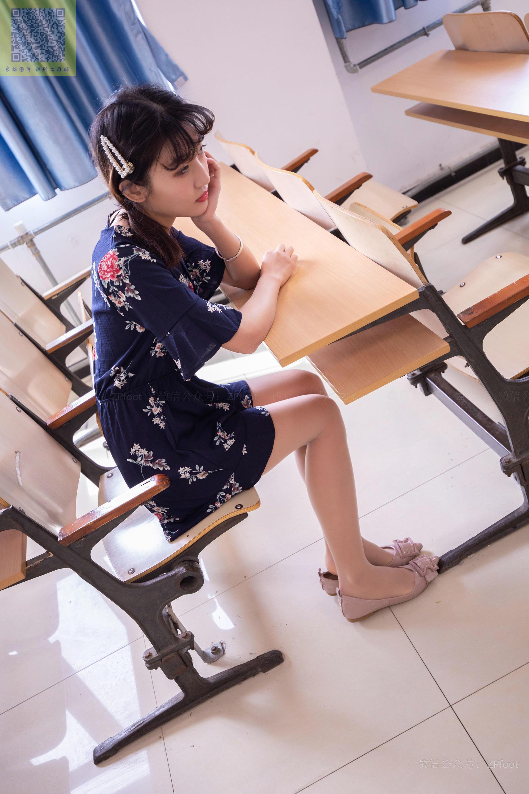 [山茶摄影LSS] NO.087 小雪 教室碎花裙