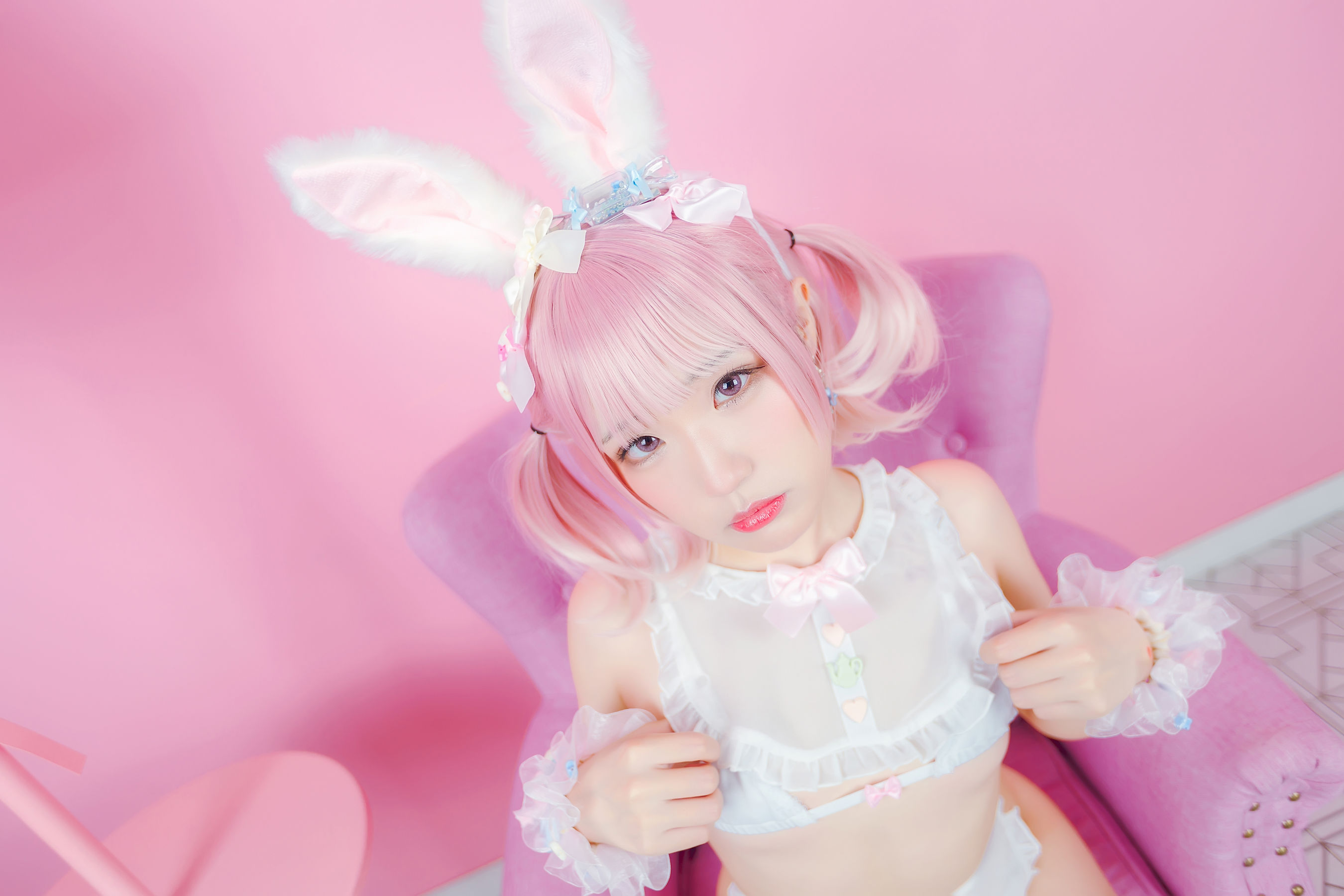 [网红COSER写真] 动漫博主Mime弥美 - 白粉色兔女郎