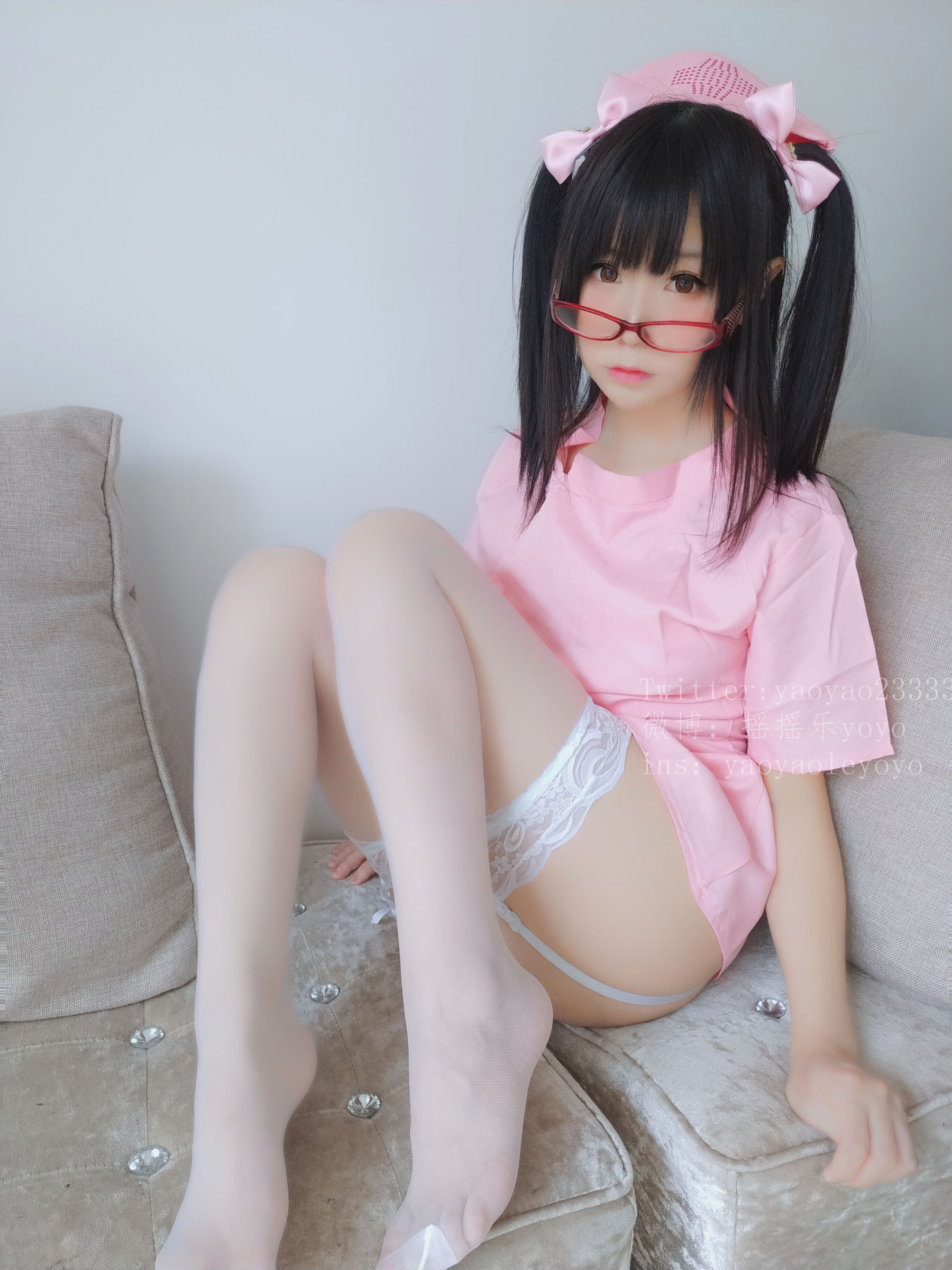 萌妹子Coser摇摇乐yoyo 可爱粉色护士