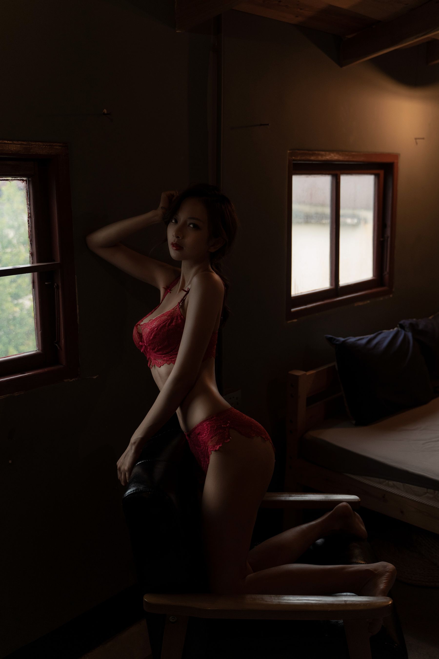 [网红COSER写真] Nicole小月 - 后窗
