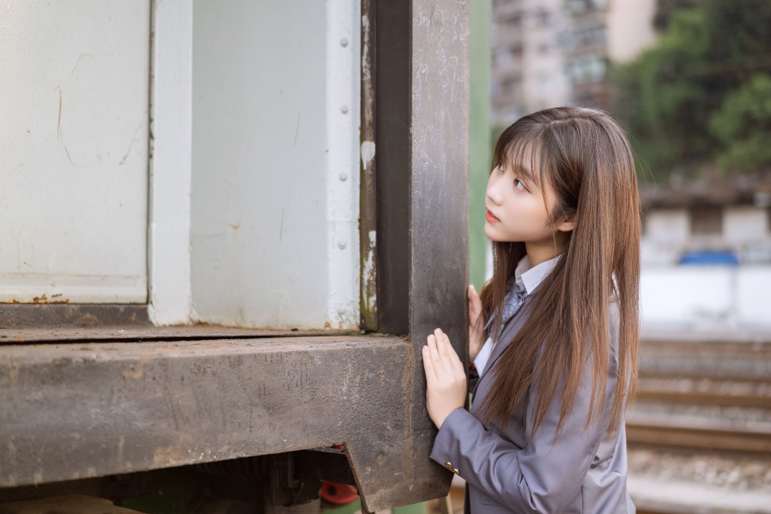 微博福利姬镜酱 私奔之制服