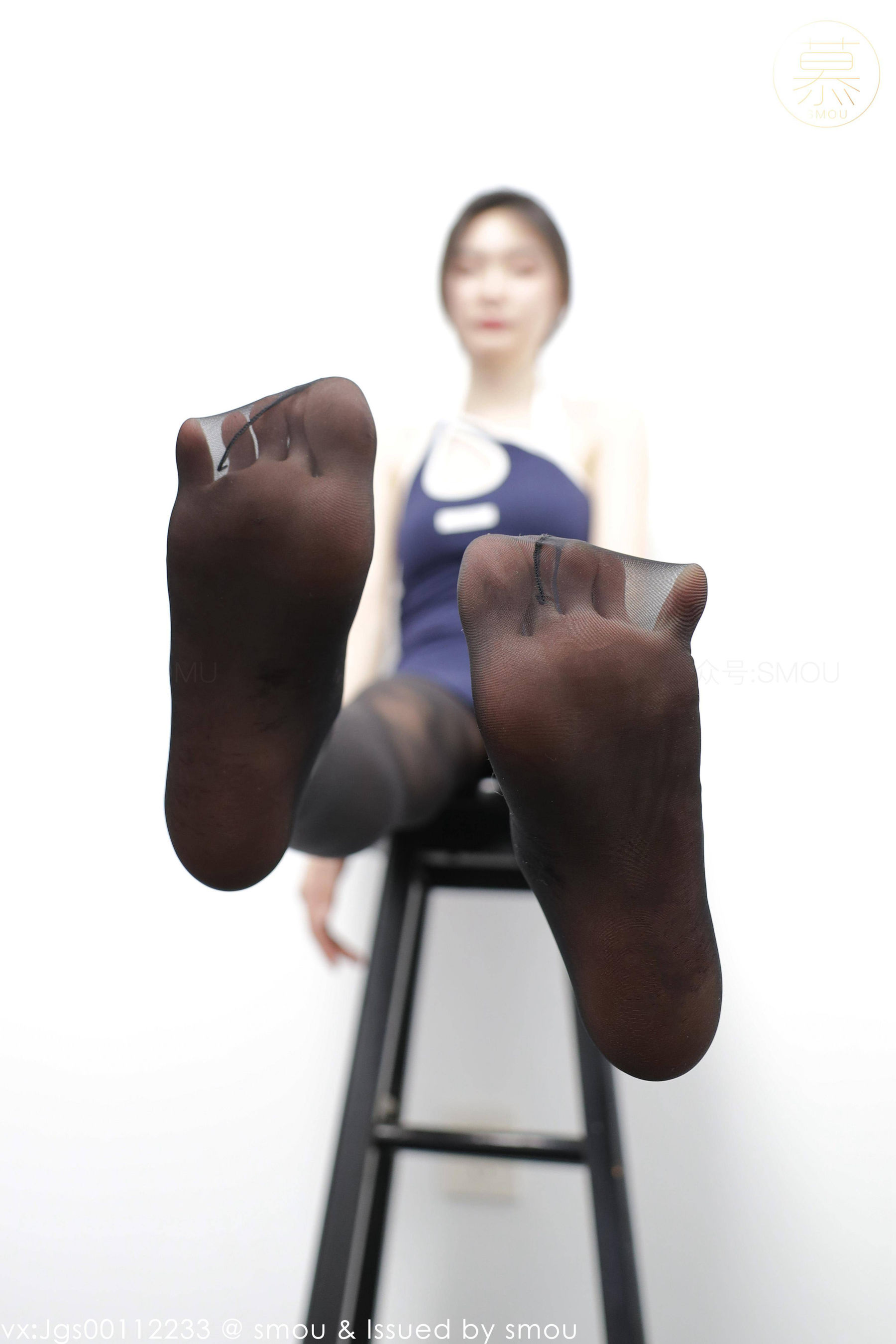 [丝慕SMOU] 蜜系列 M011 可儿 丝袜美腿套图