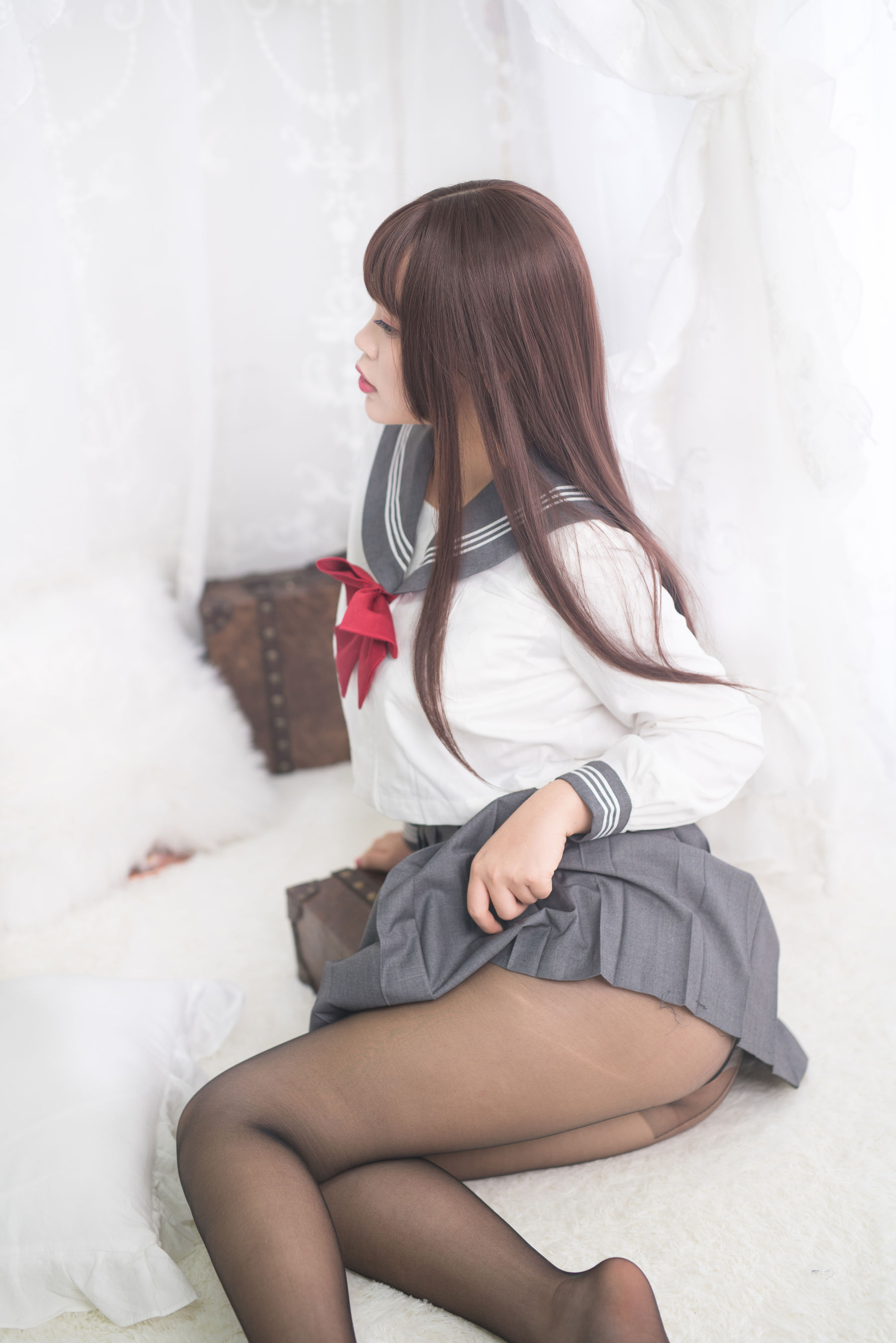 [Cosplay写真] 萌系小姐姐-白烨- - 黑丝制服少女