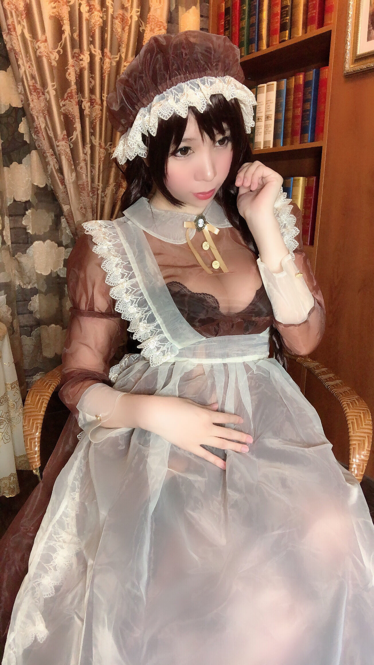 二次元巨乳美女鹿野希 透明女仆