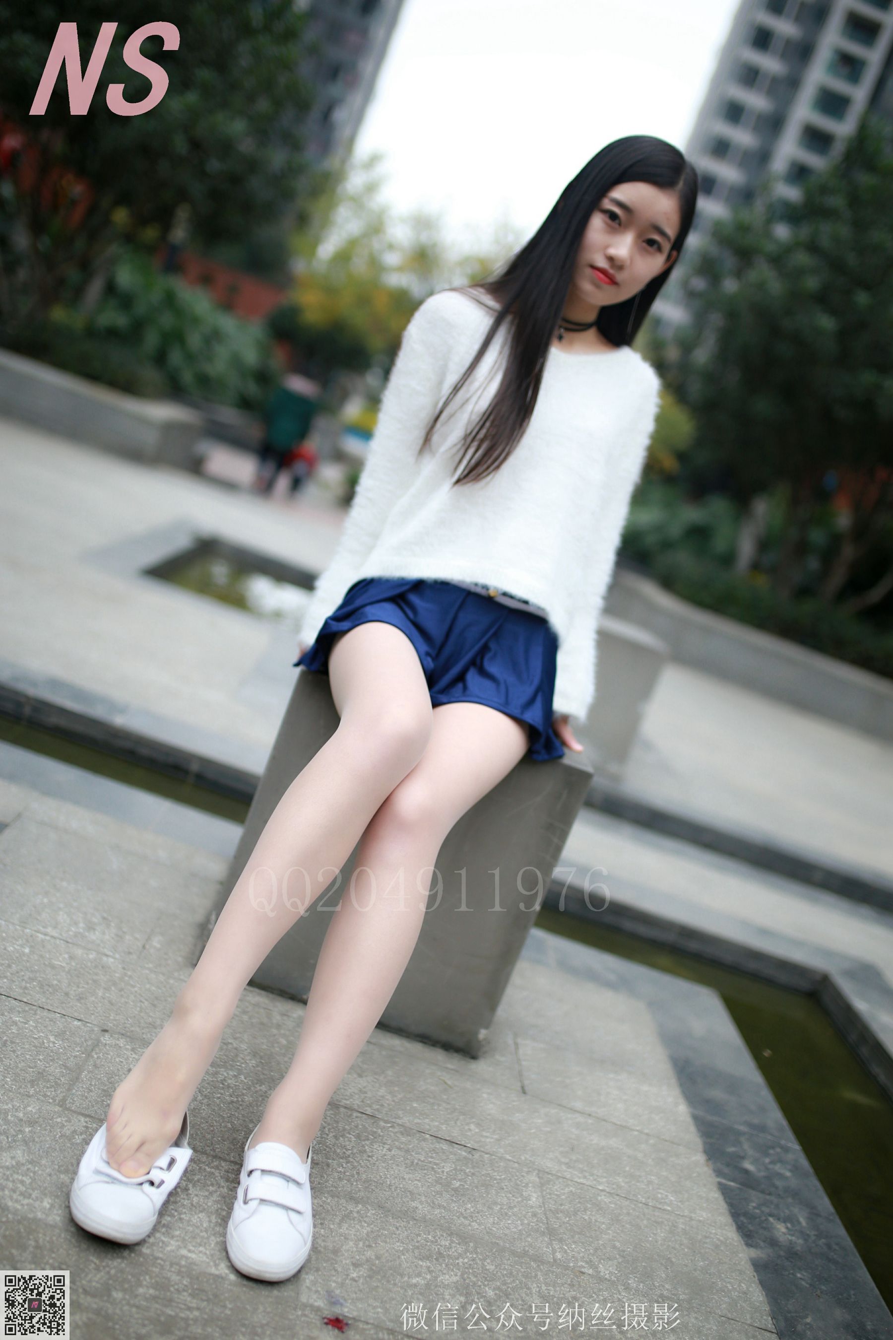 [纳丝摄影] NO.097 珊珊 超短裙美腿肉丝