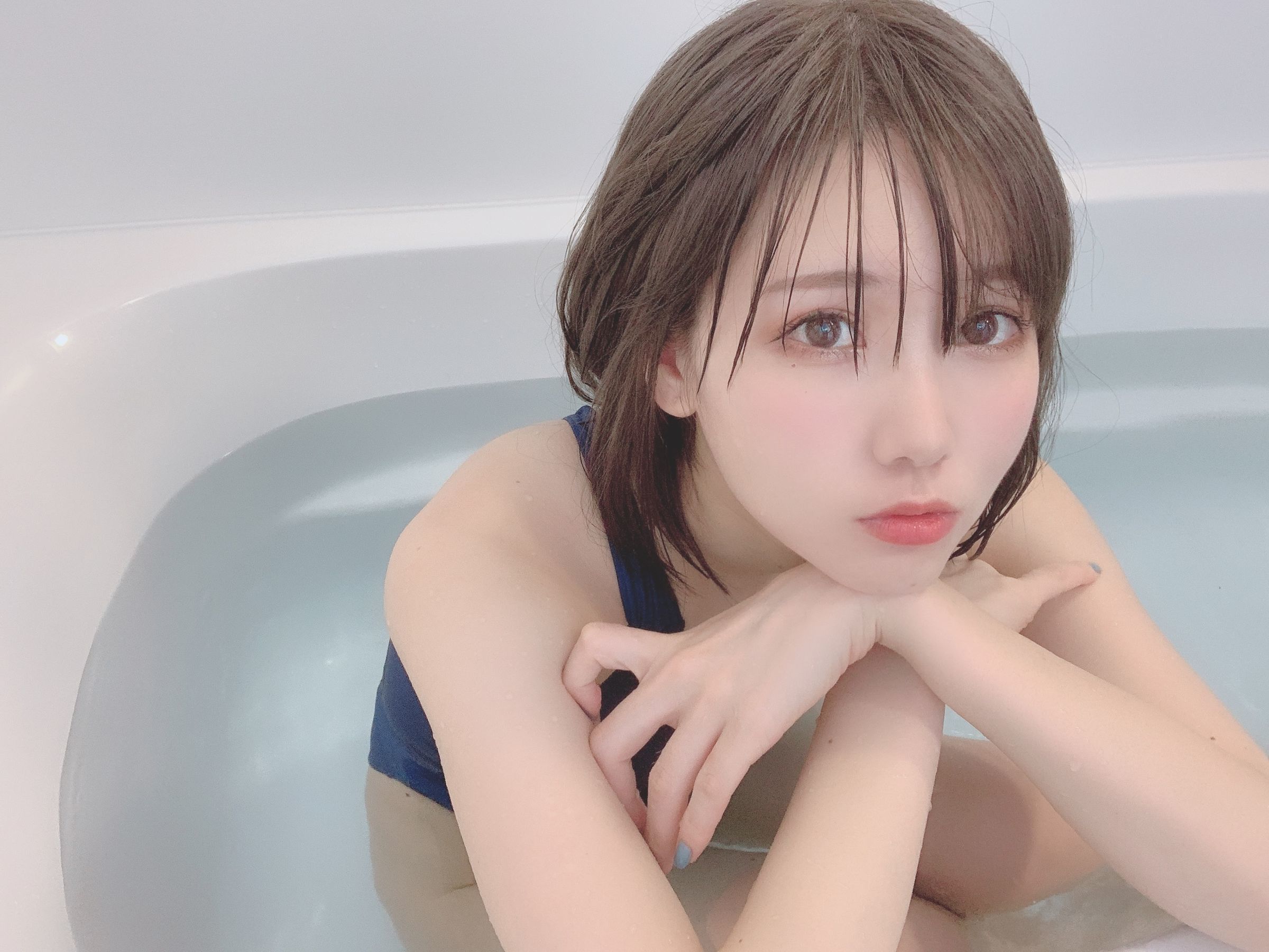 [网红COSER] 日本甜美COSERけんけん[fantia] 2020.07 競泳水着