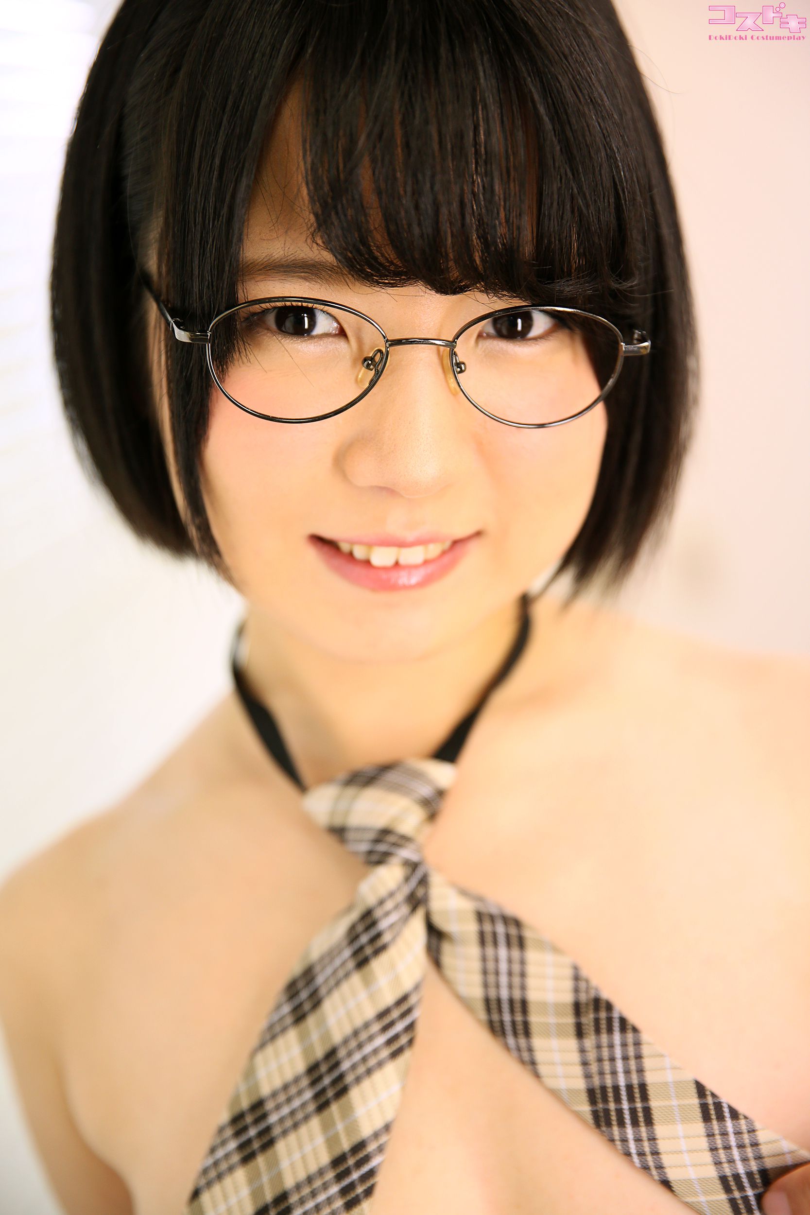 [Cosdoki] Hikaru Misaki 美咲ヒカル misakihikaru_pic_seifukumegane1+2