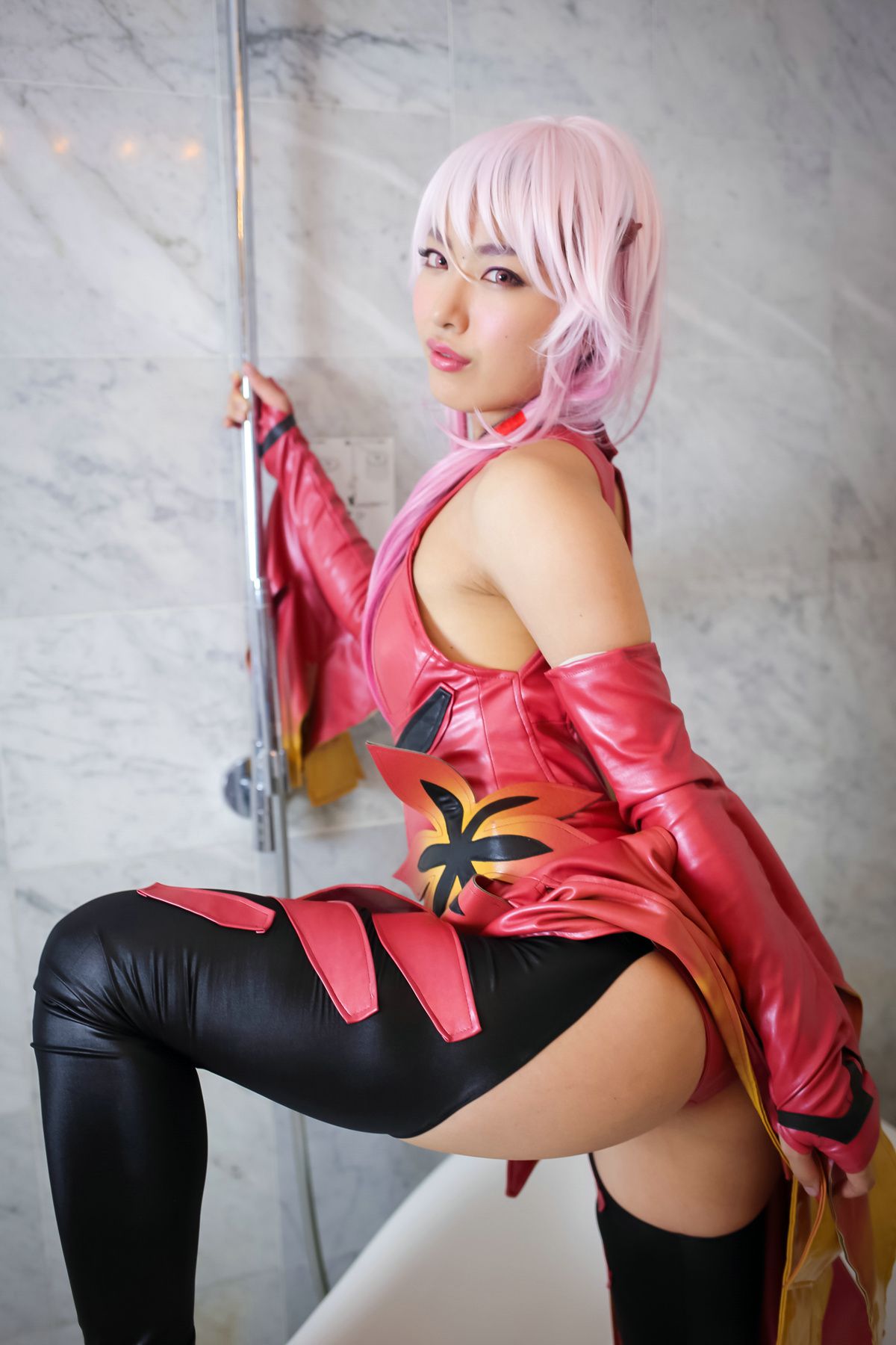 由愛可奈 《Guilty Crown》楪いのり [SEVEN D SISTERS]