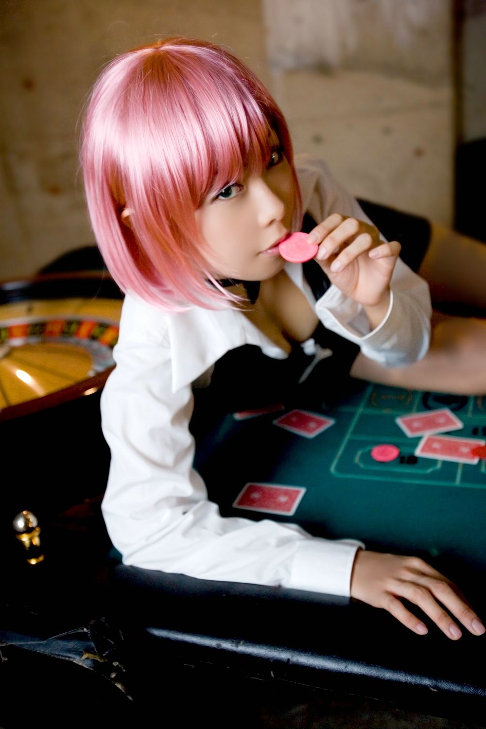 橘みなみ (Tachibana Minami) 《赌场少女》理欧?罗伦斯 3Sets