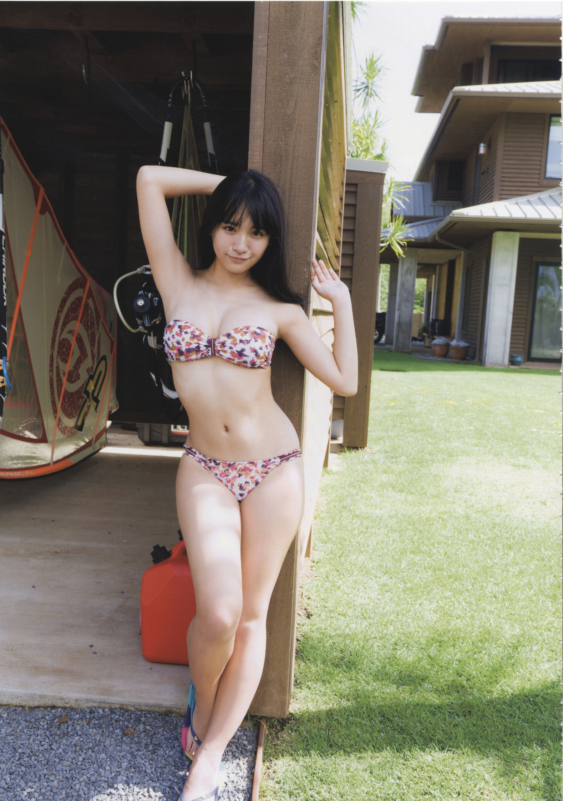 浅川梨奈 ファースト写真集 なないろ [HQ]