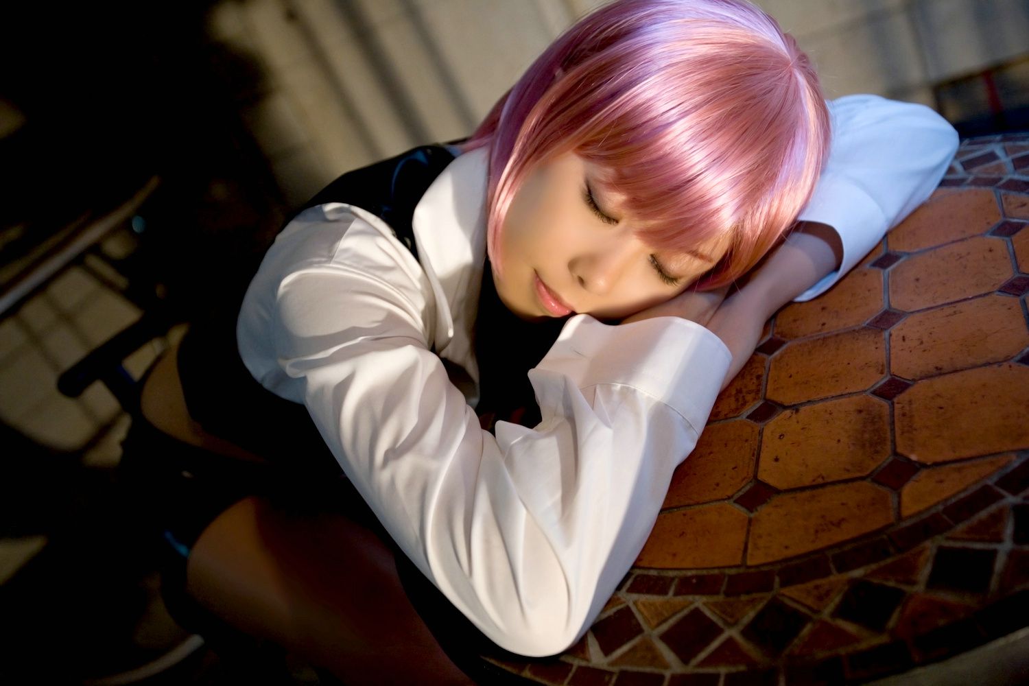 橘みなみ (Tachibana Minami) 《赌场少女》理欧?罗伦斯 3Sets