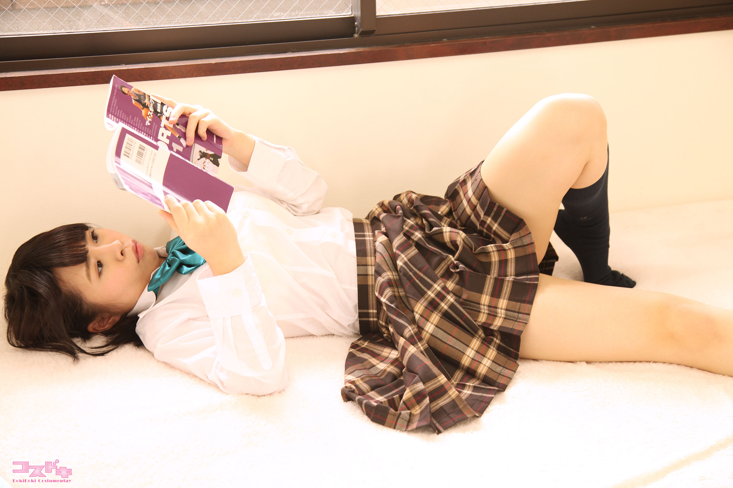 [Cosdoki] Yurina Aizawa 相澤ゆりな aizawayurina_pic_seifuku1