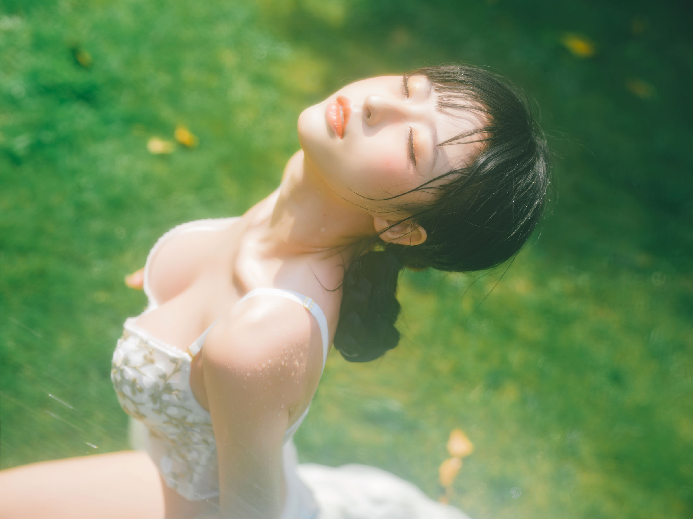 [网红COSER写真] 尤物清水由乃 - 湿水洛丽塔