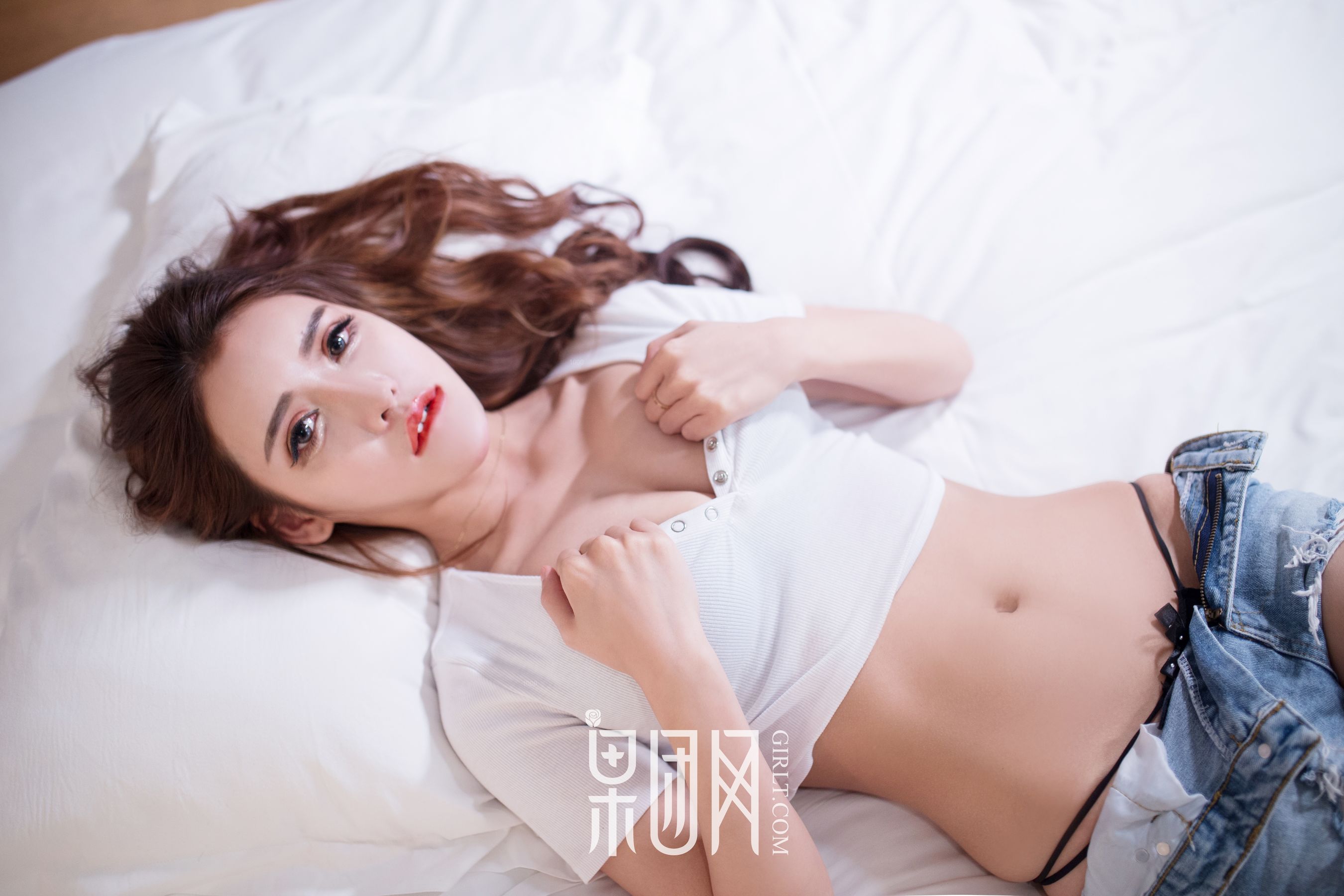 lunana_lee/乳神娜娜《大秀34D酥胸》 [果团网Girlt] No.055 