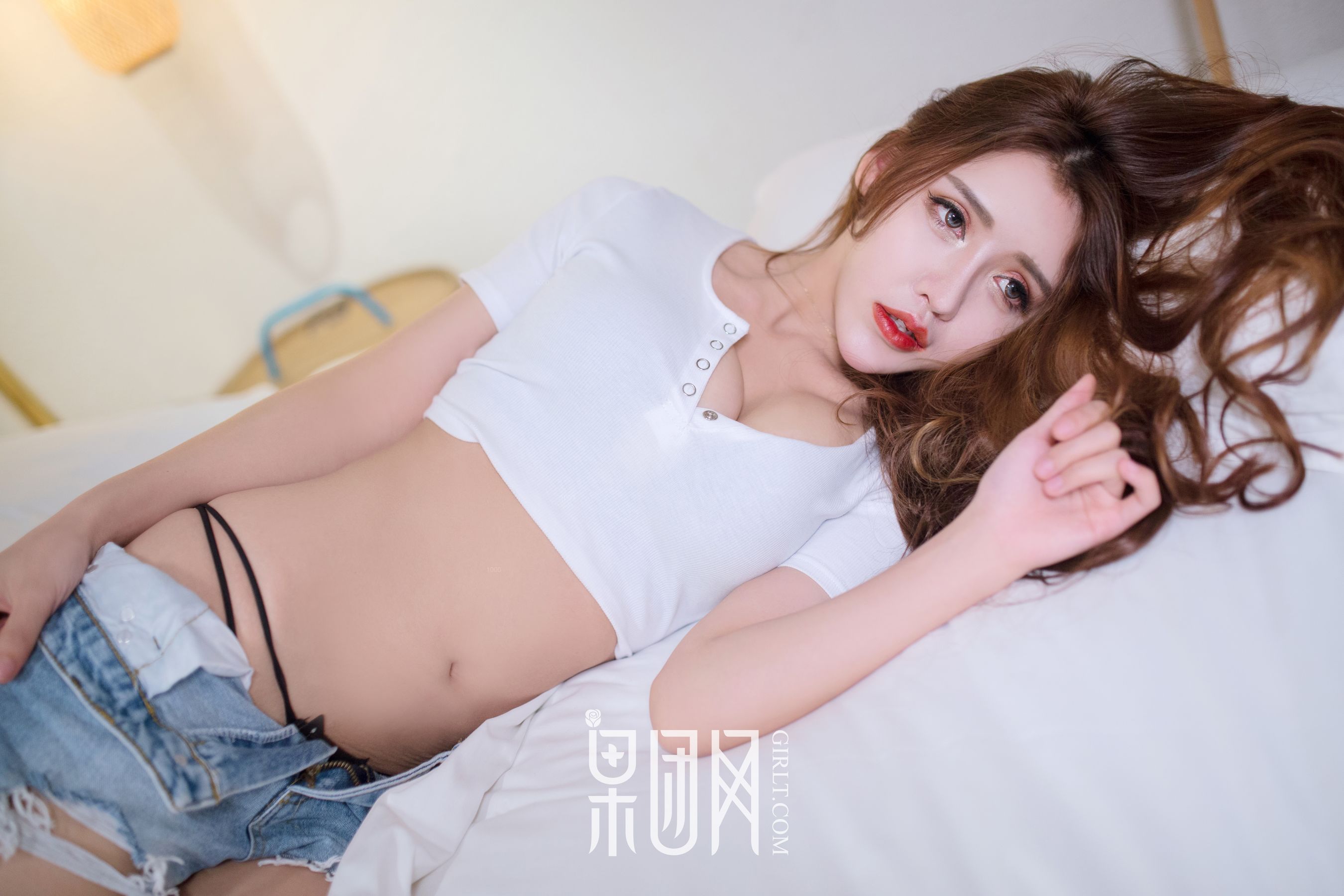 lunana_lee/乳神娜娜《大秀34D酥胸》 [果团网Girlt] No.055 