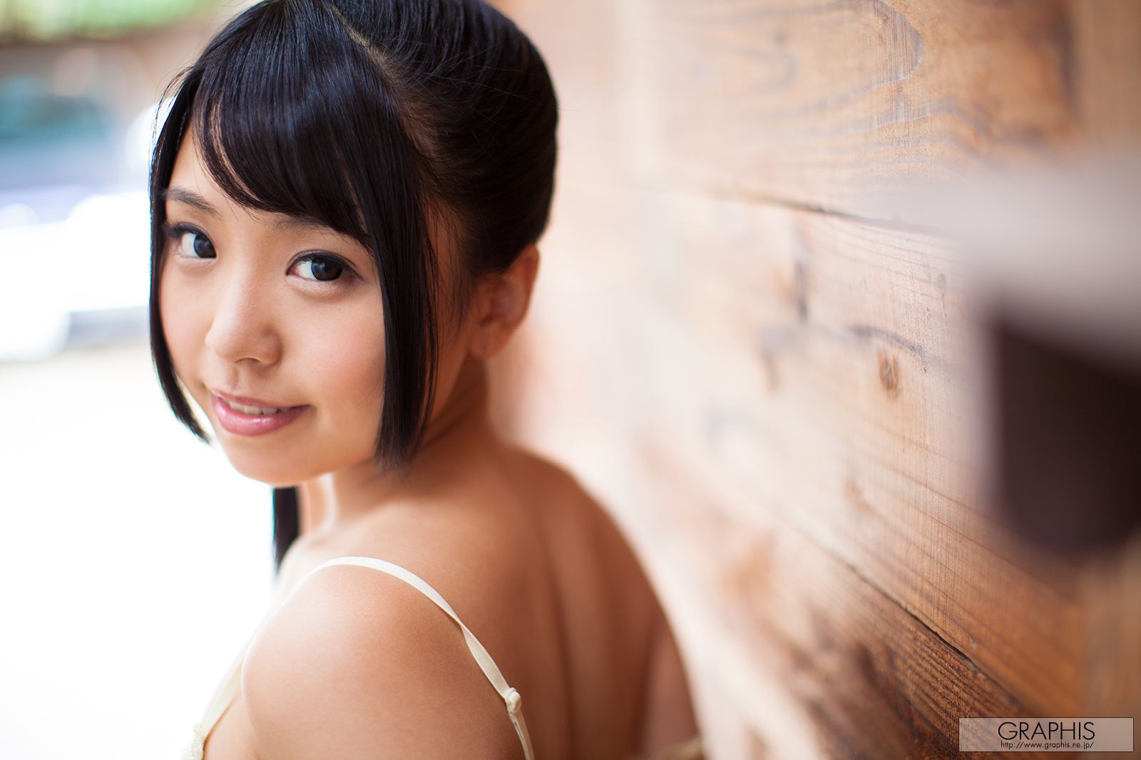 Maya Hashimoto 橋本麻耶 [Graphis] First Gravure 初脱ぎ娘 