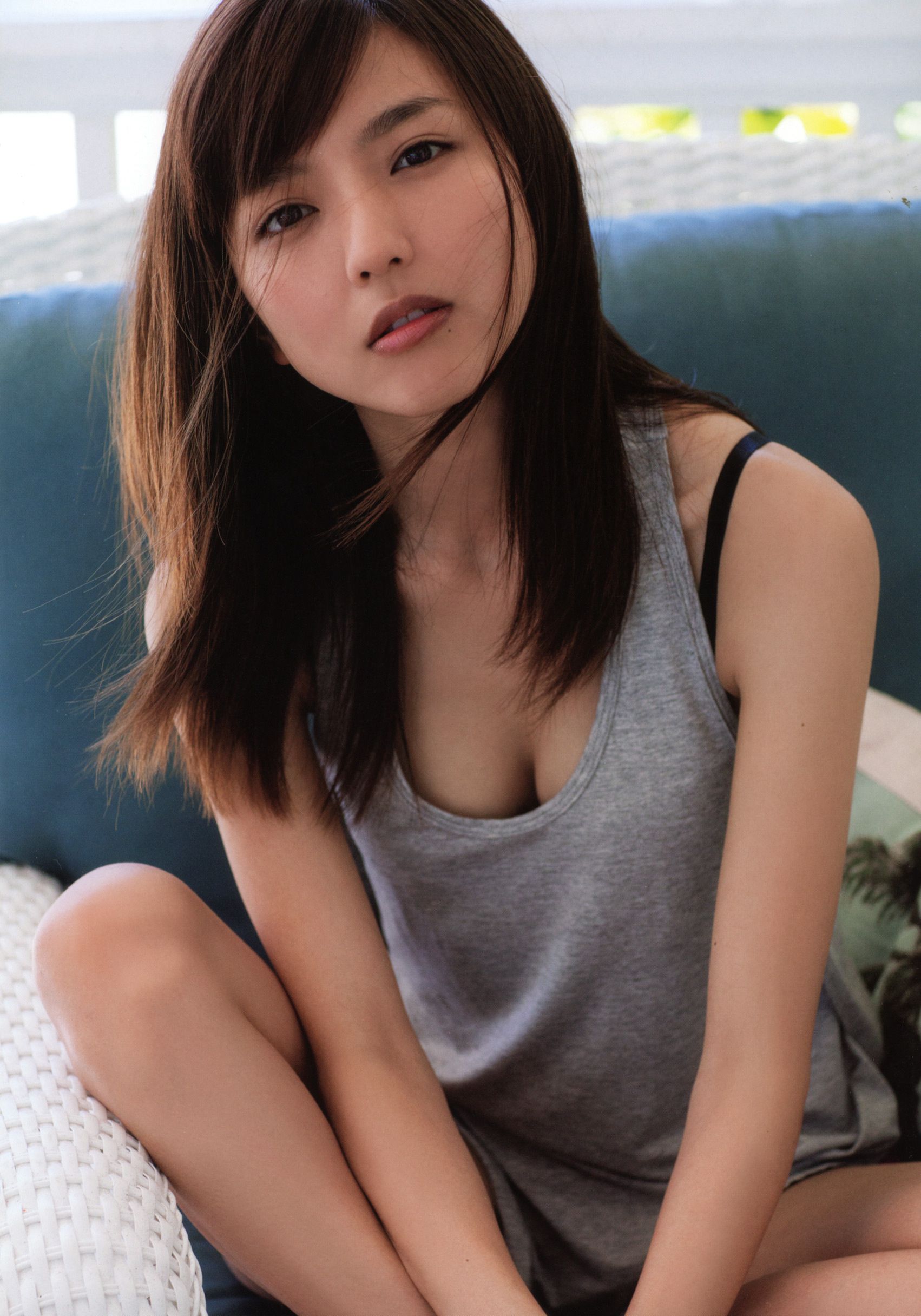 真野恵里菜《Escalation》 [PhotoBook] 