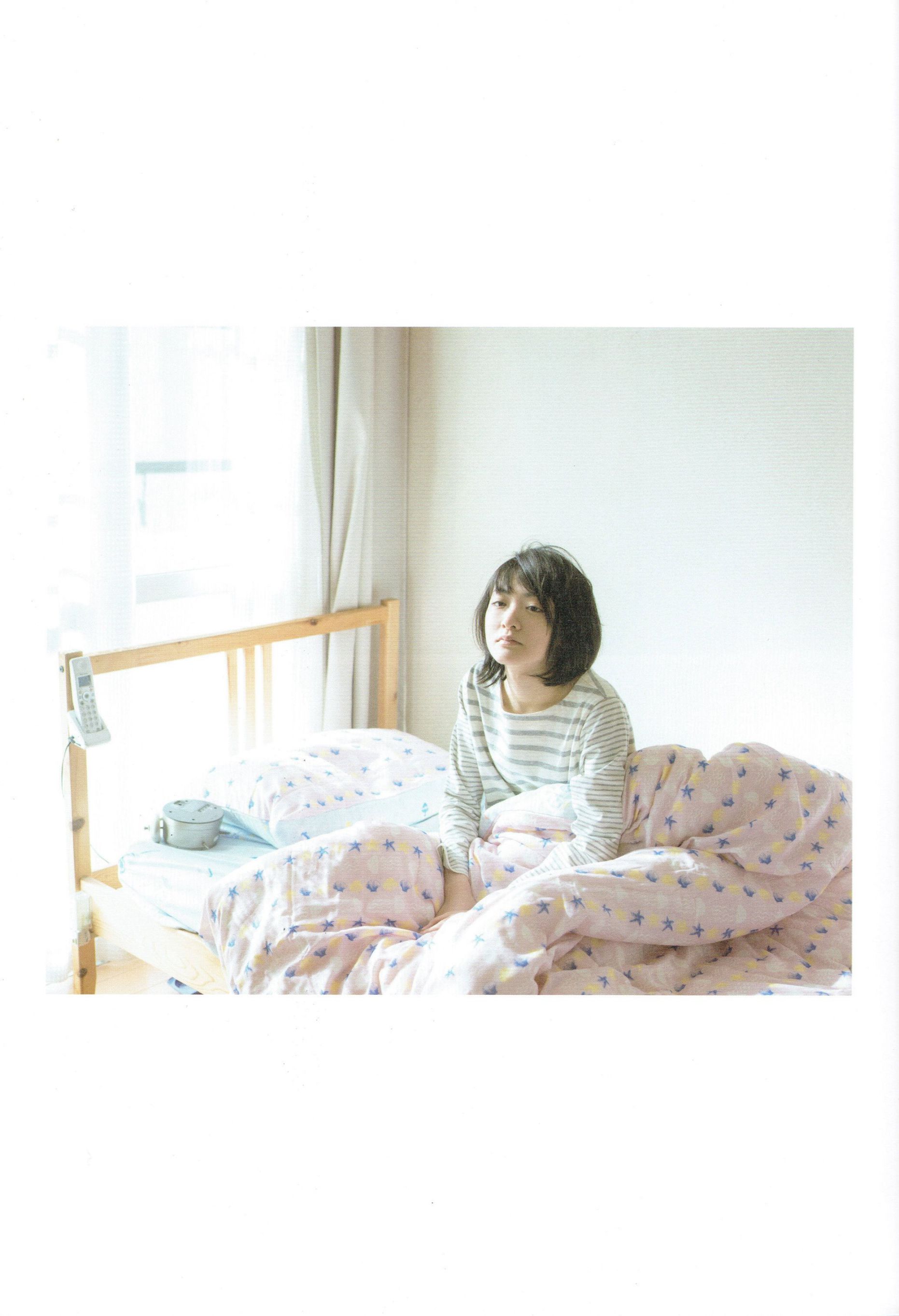 生駒里奈《君の足跡》 [Photo Book]  