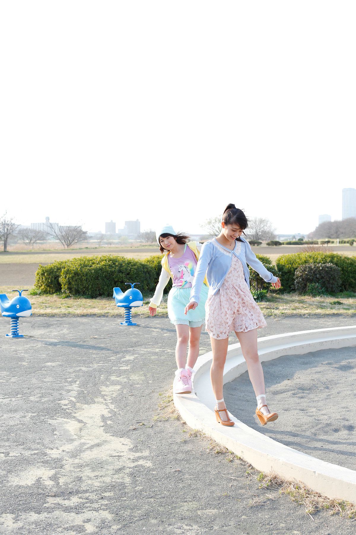 Ayaka Wada 和田彩花 、 Kanon Fukuda 福田花音 [Hello! Project Digital Books] Vol.111 