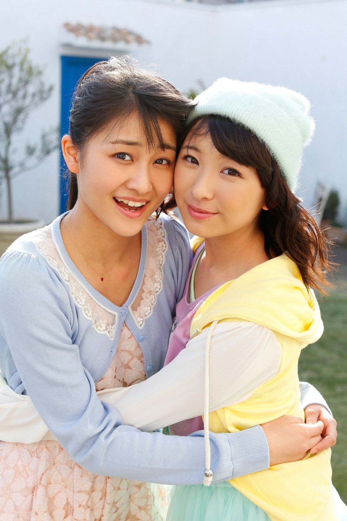 Ayaka Wada 和田彩花 、 Kanon Fukuda 福田花音 [Hello! Project Digital Books] Vol.111 