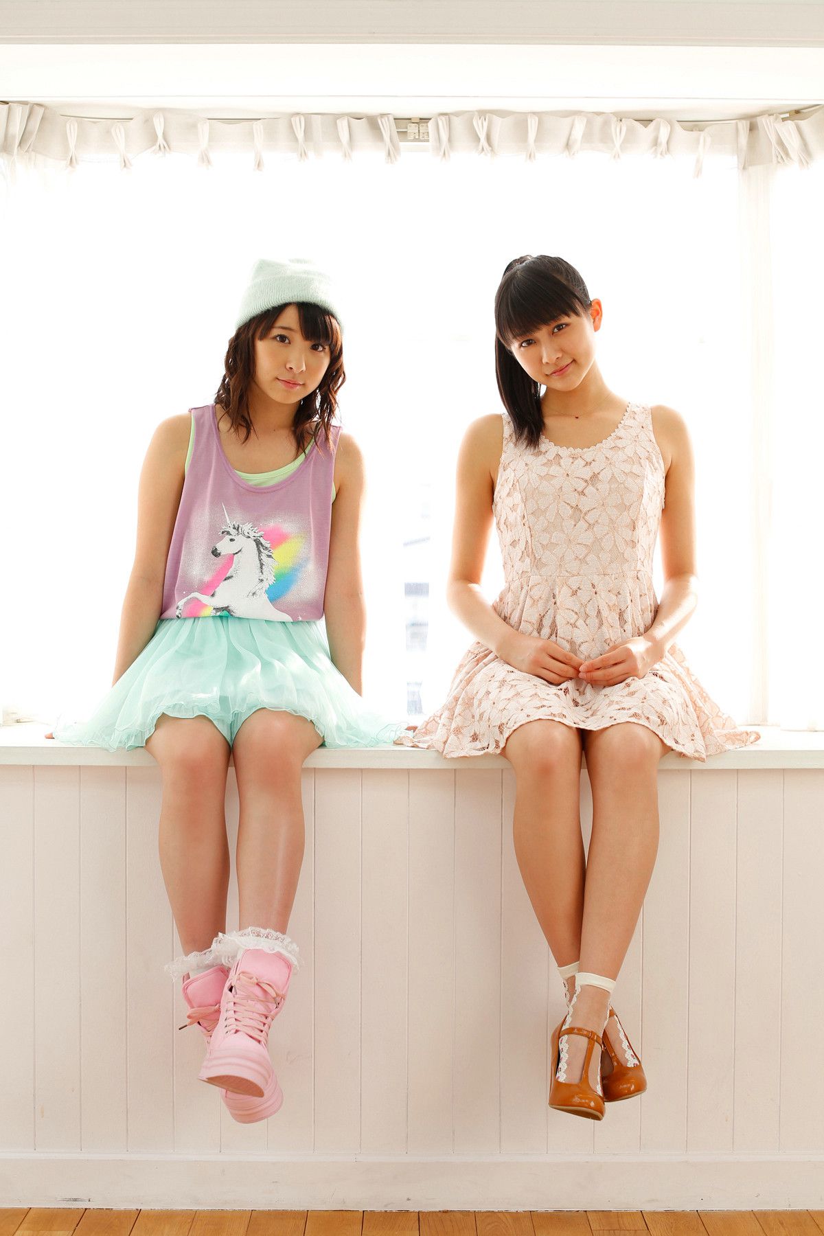 Ayaka Wada 和田彩花 、 Kanon Fukuda 福田花音 [Hello! Project Digital Books] Vol.111 