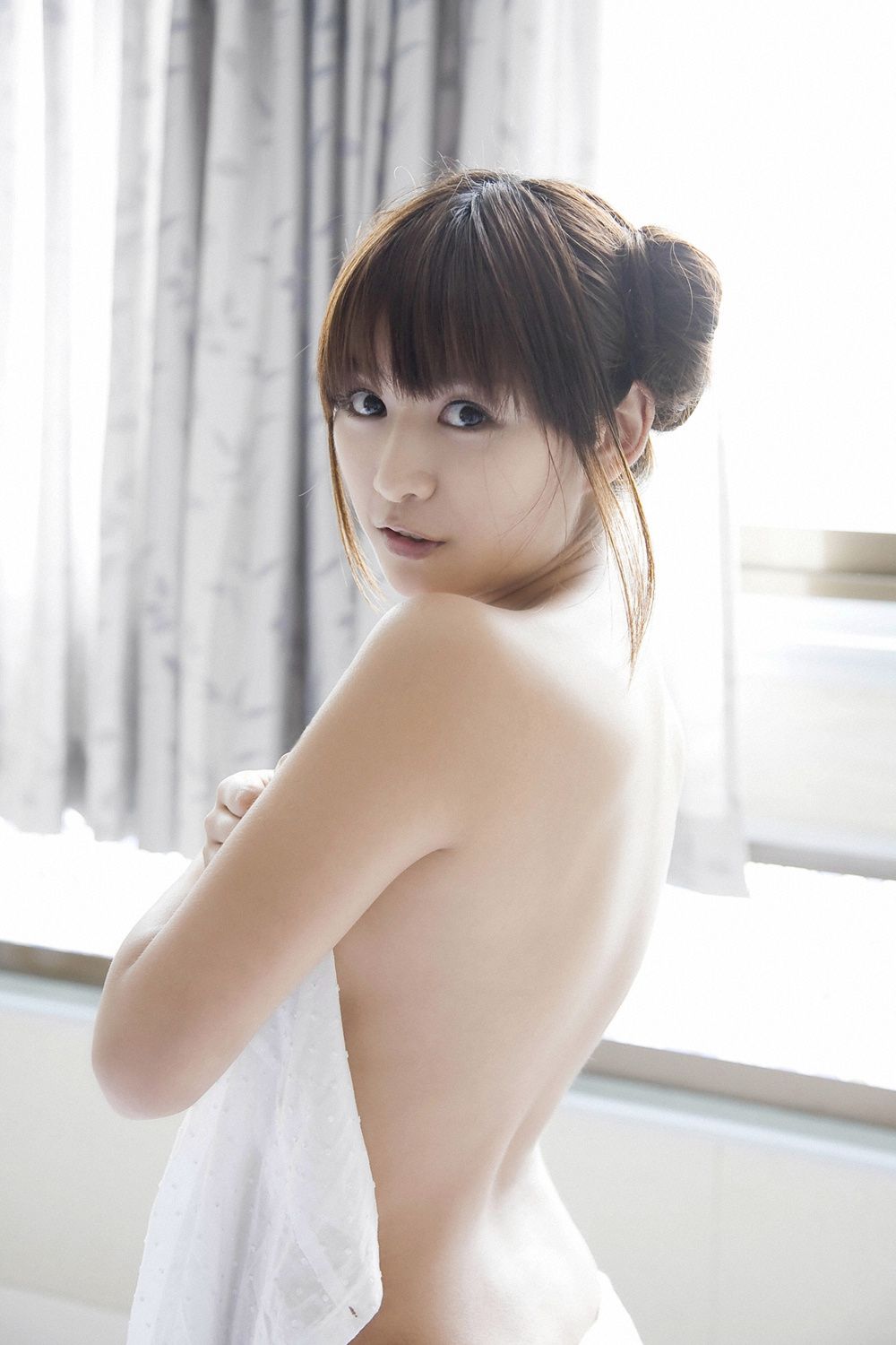 鎌田奈津美《禁断の柔肌》 [YS Web] Vol.369