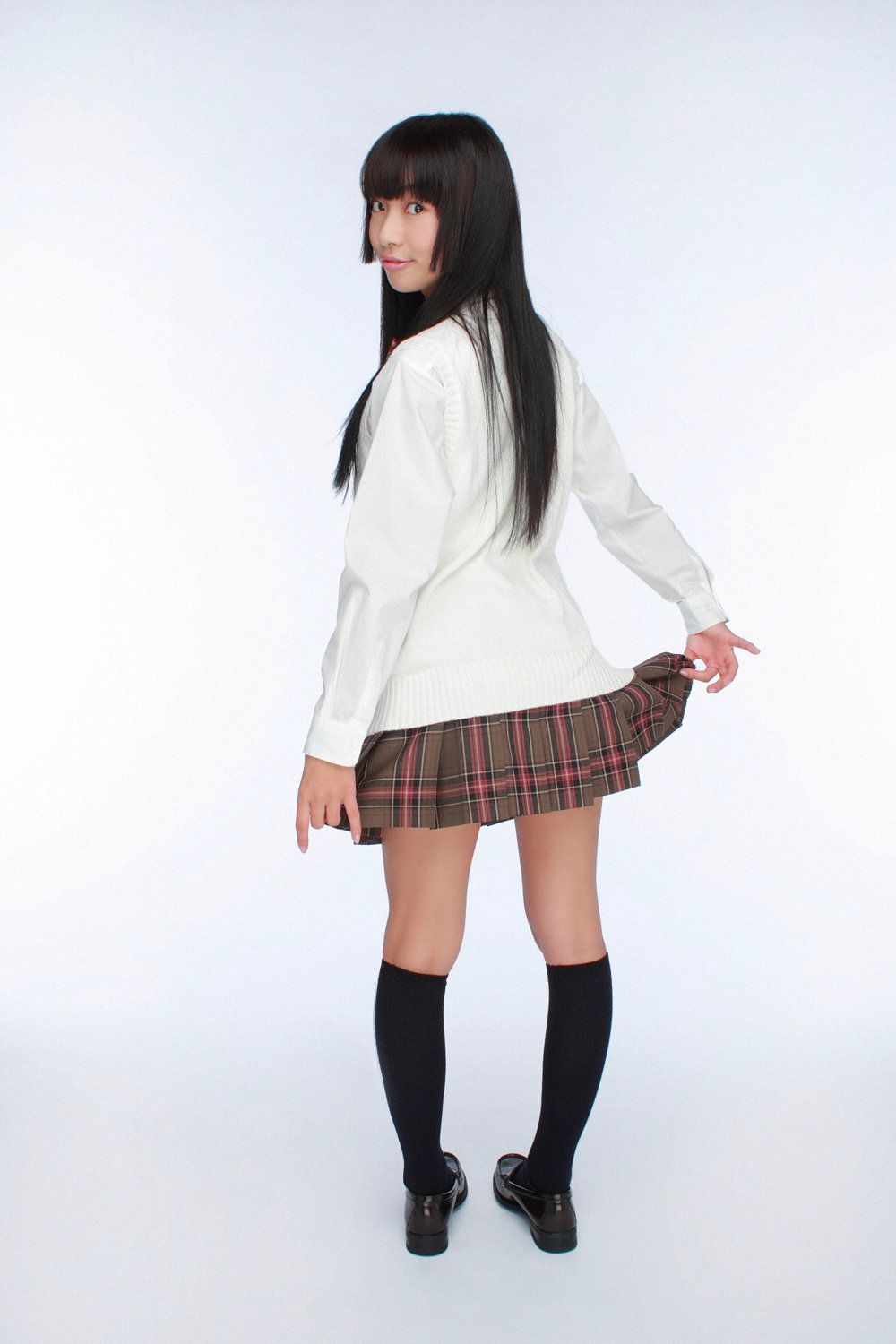 Kurumi Inoue 井上胡桃 UNDERAGE!  [YS Web] Vol.285