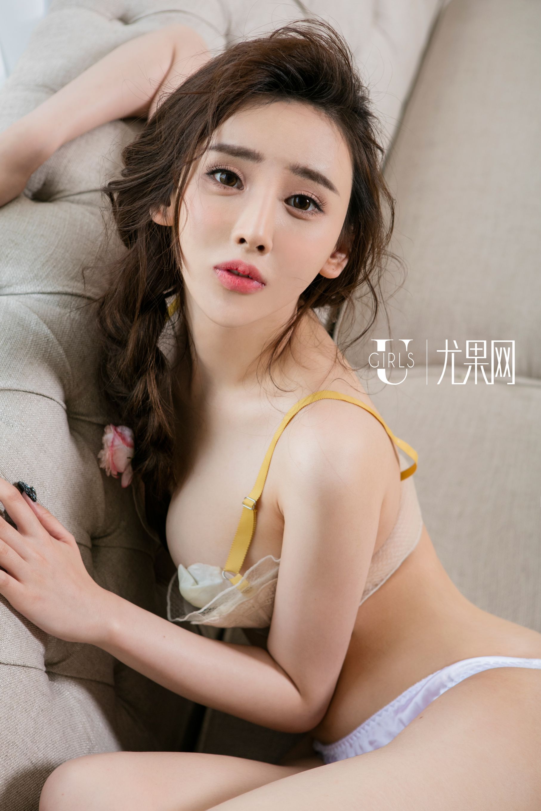 [尤果网Ugirls] U171 于思琪《H20氢氧美人的滋润》