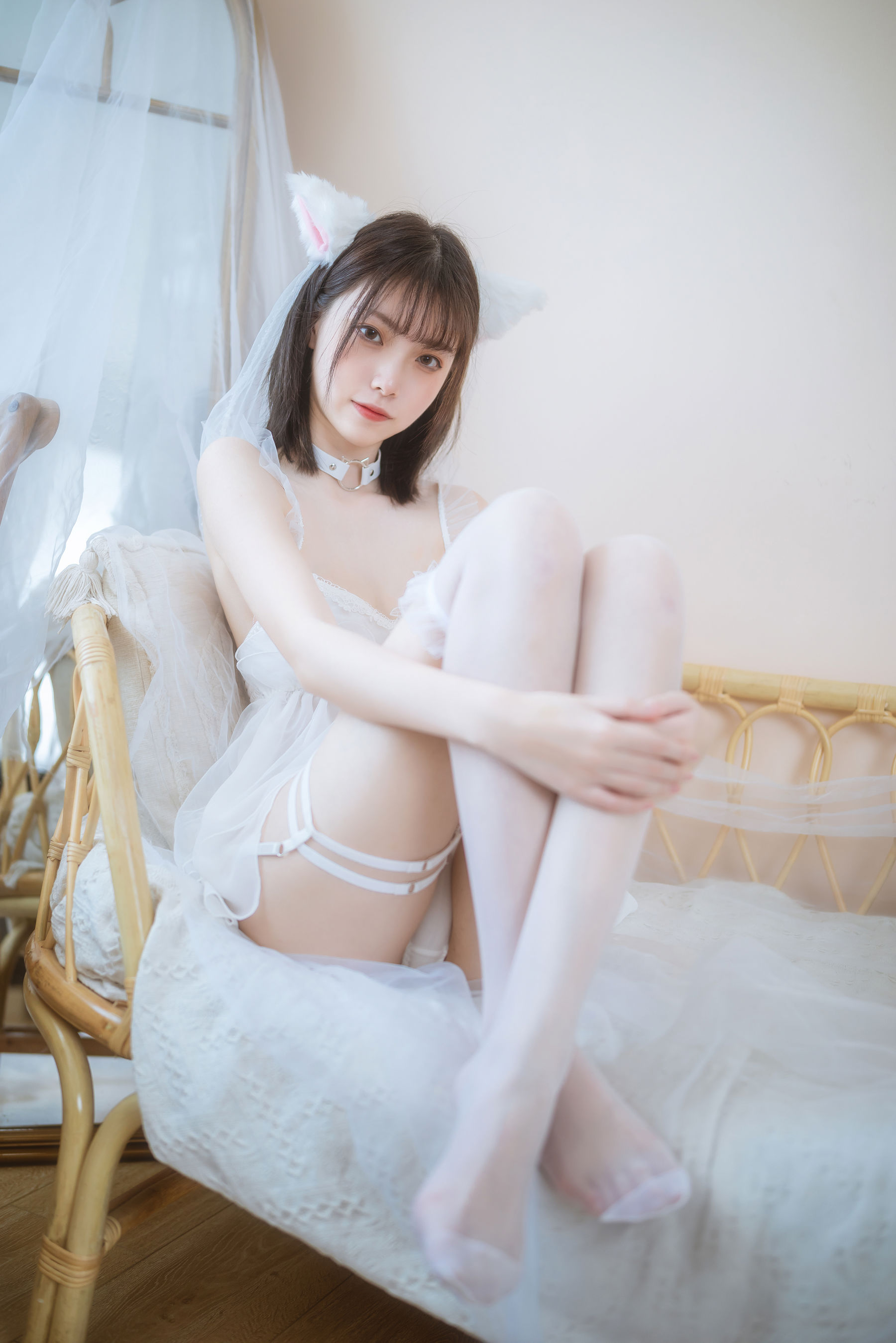 [福利COS] 许岚 - 少女白色裙