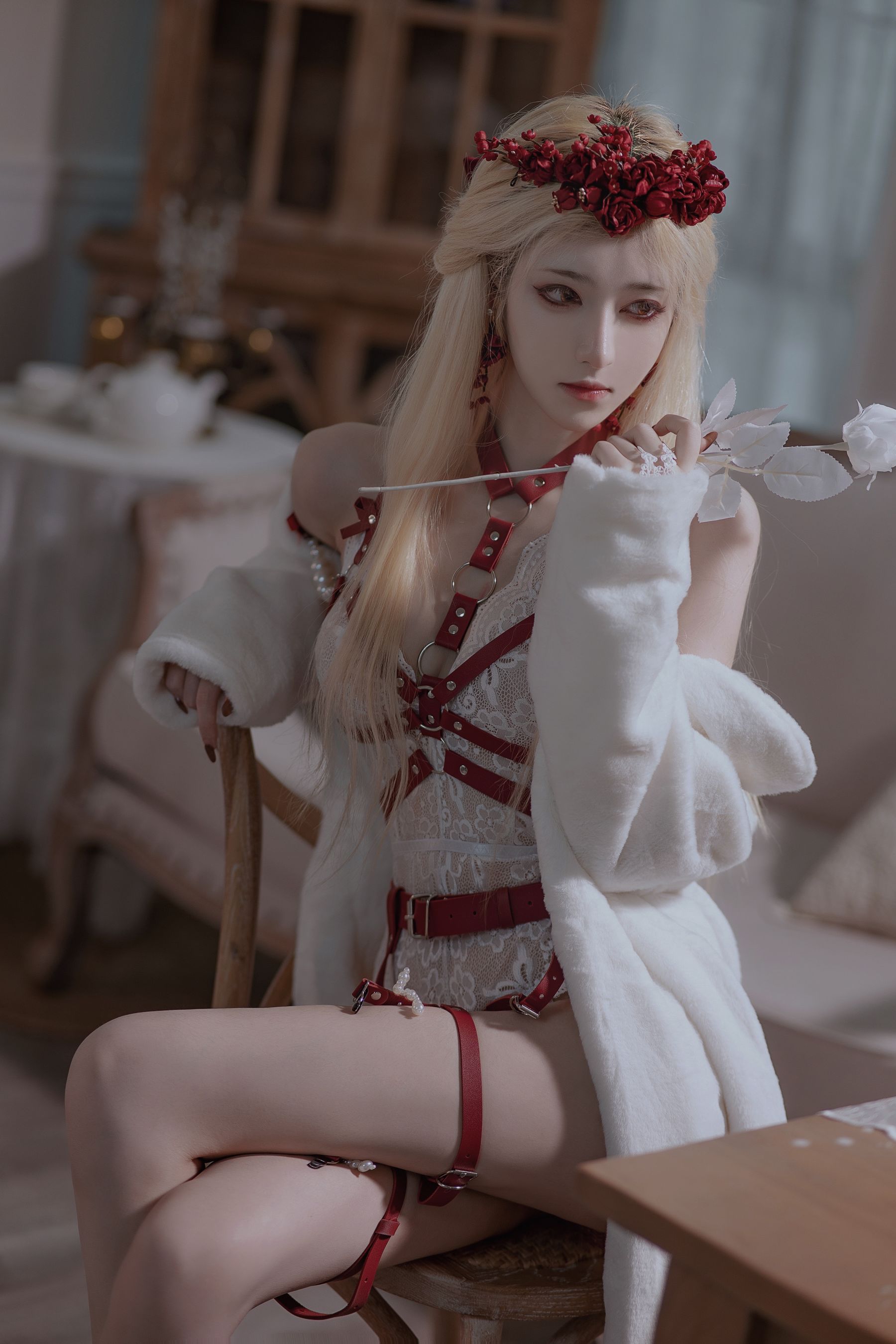 [福利COS] 动漫博主南桃Momoko - 玫瑰