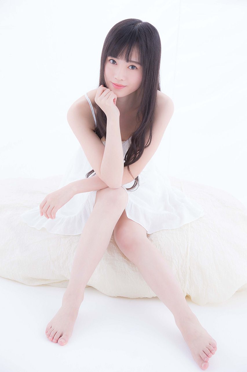 吉木りさ 佐藤寛子 向井地美音 安枝瞳 鞠婧祎 石川理咲子 柳いろは [Weekly Playboy] 2015年No.05 写真杂志